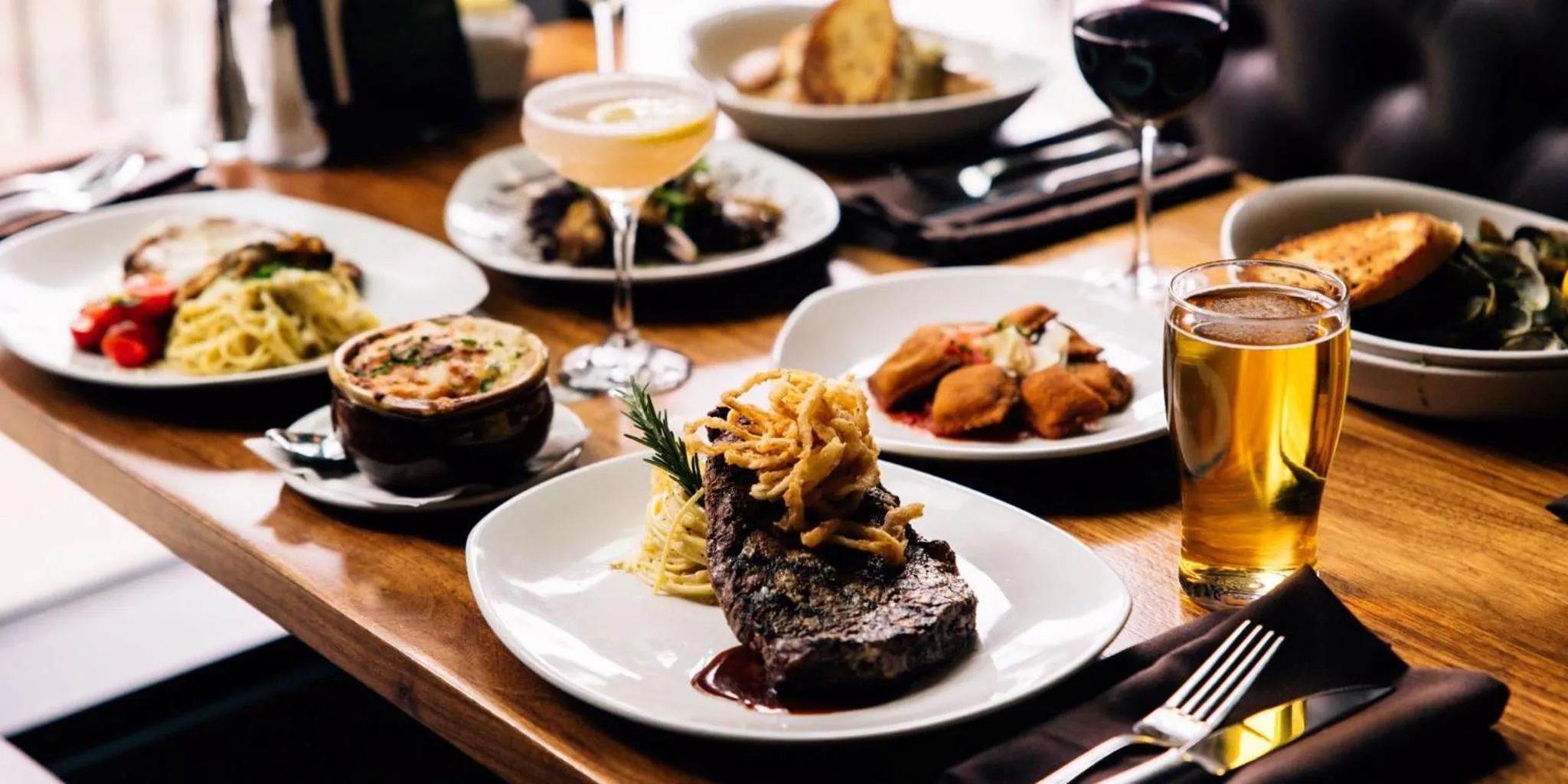 Restaurant/places to eat in Hotel Indigo Vancouver Dwtn - Portland Area by IHG