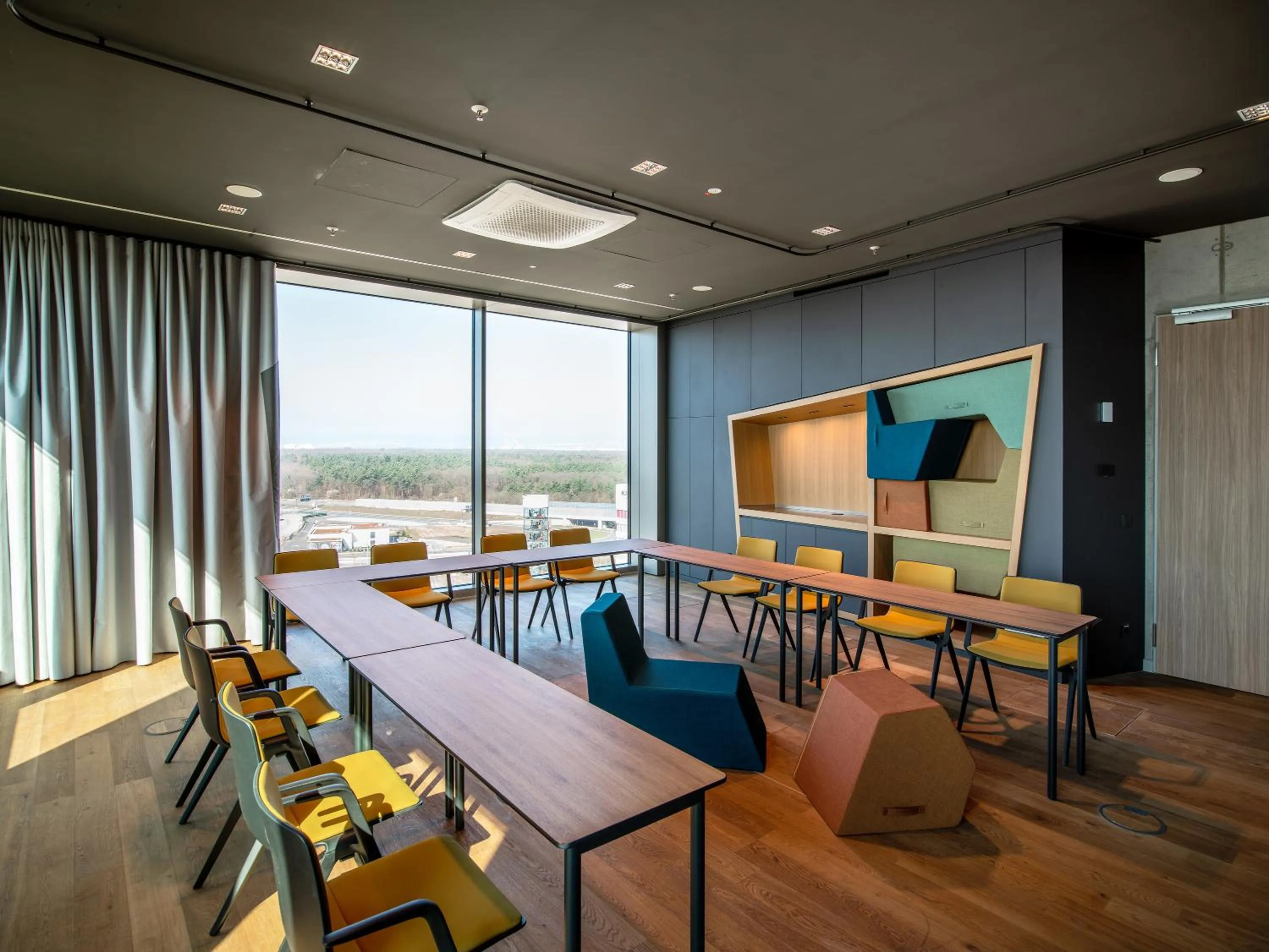 Business facilities in b'mine Hotel Frankfurt Airport