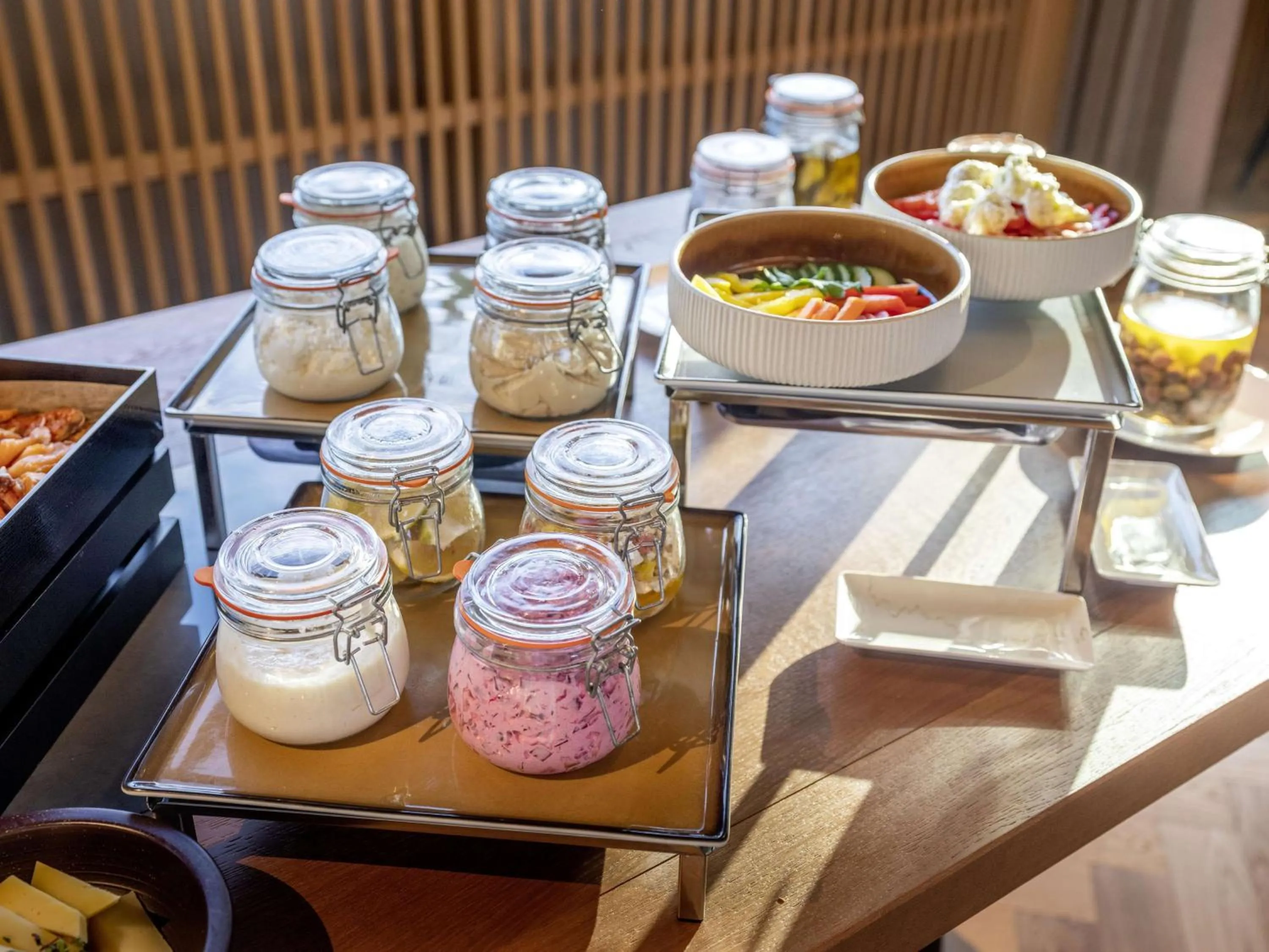 Food and drinks in b'mine Hotel Frankfurt Airport