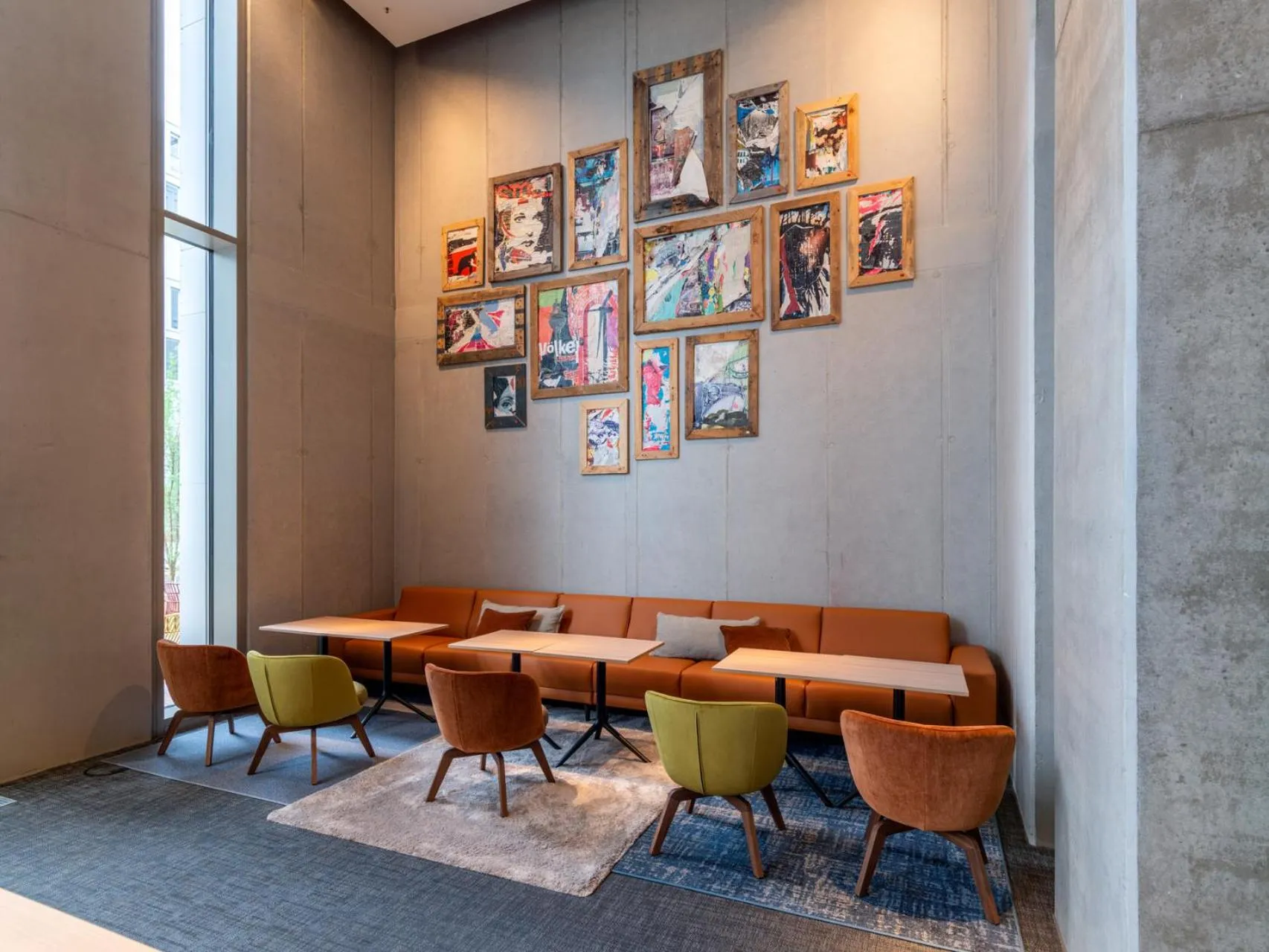 Lobby or reception in b'mine Hotel Frankfurt Airport