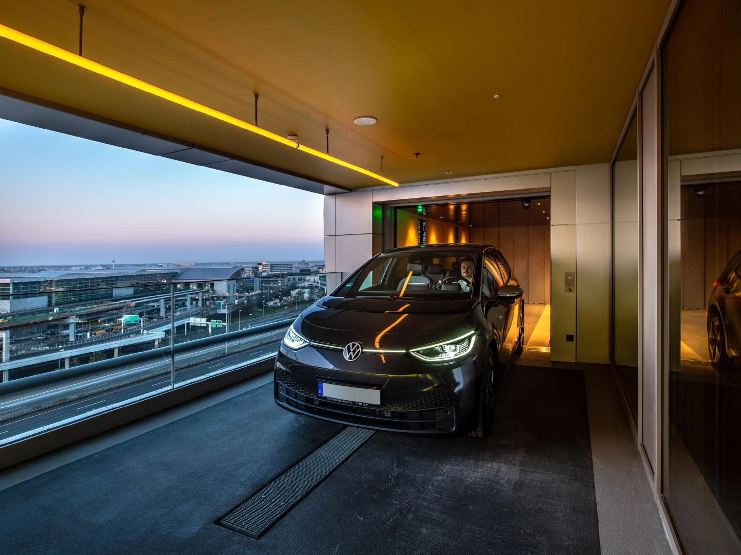 Balcony/Terrace in b'mine Hotel Frankfurt Airport