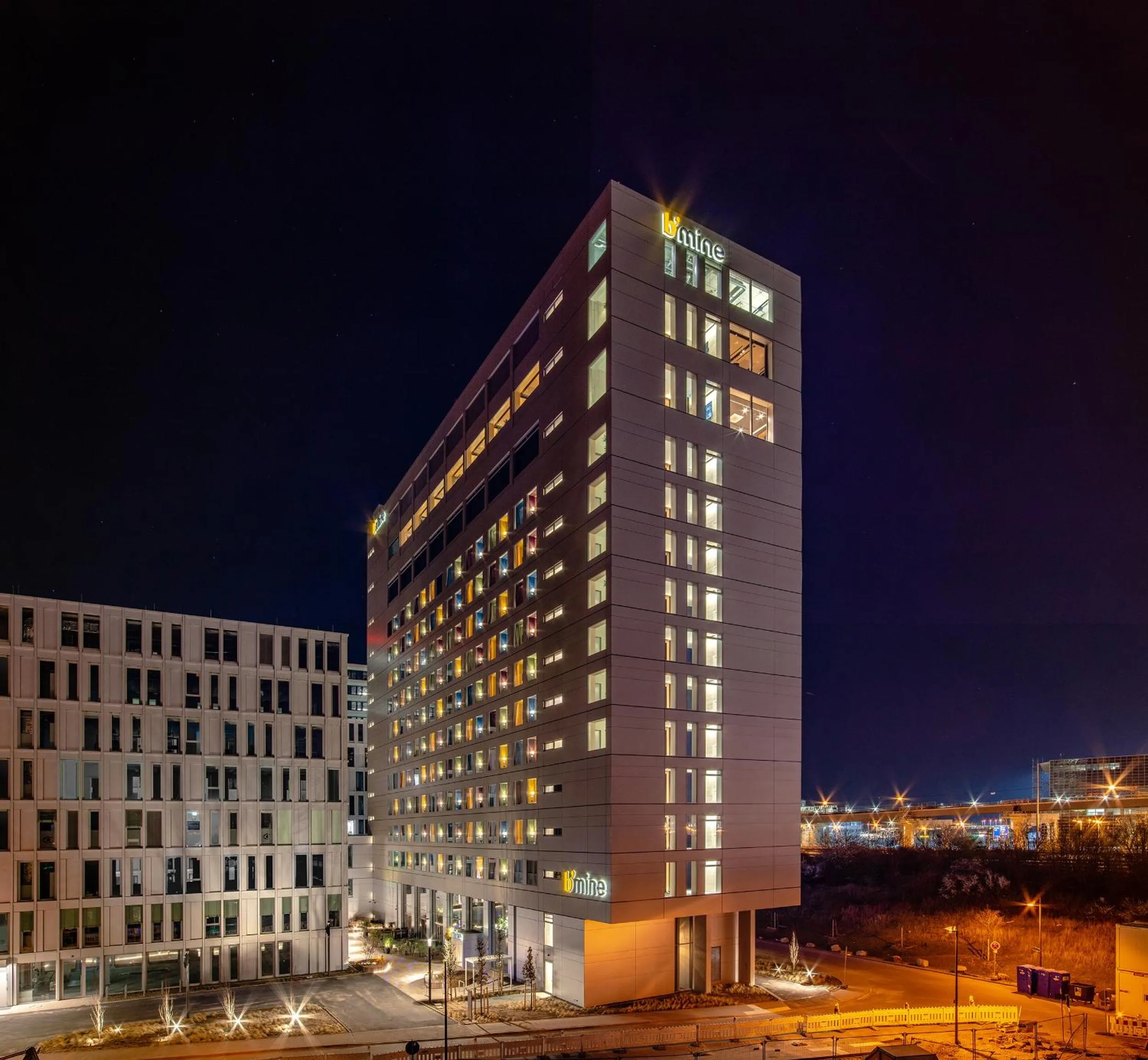 Property building in b'mine Hotel Frankfurt Airport