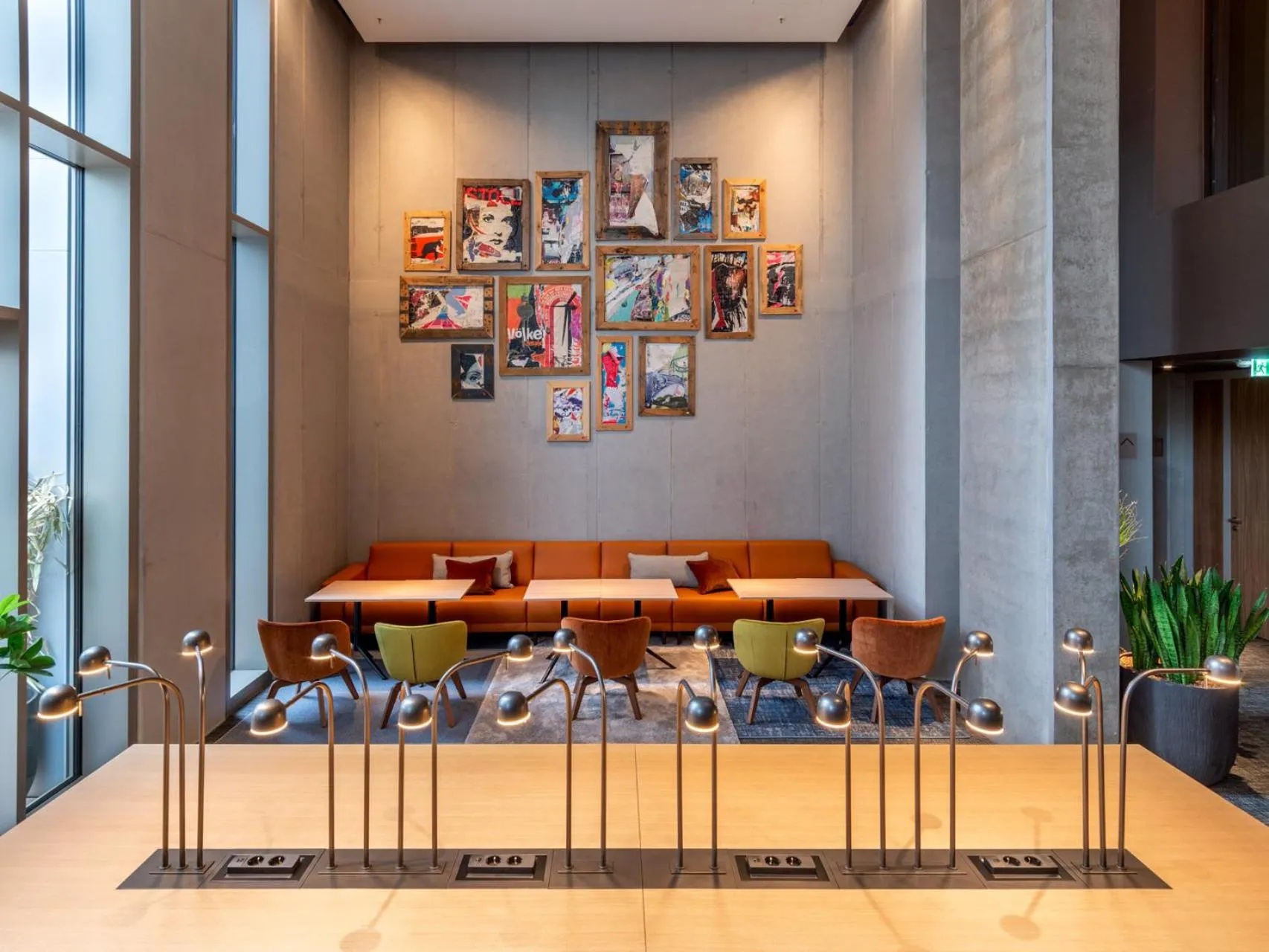 Lobby or reception in b'mine Hotel Frankfurt Airport