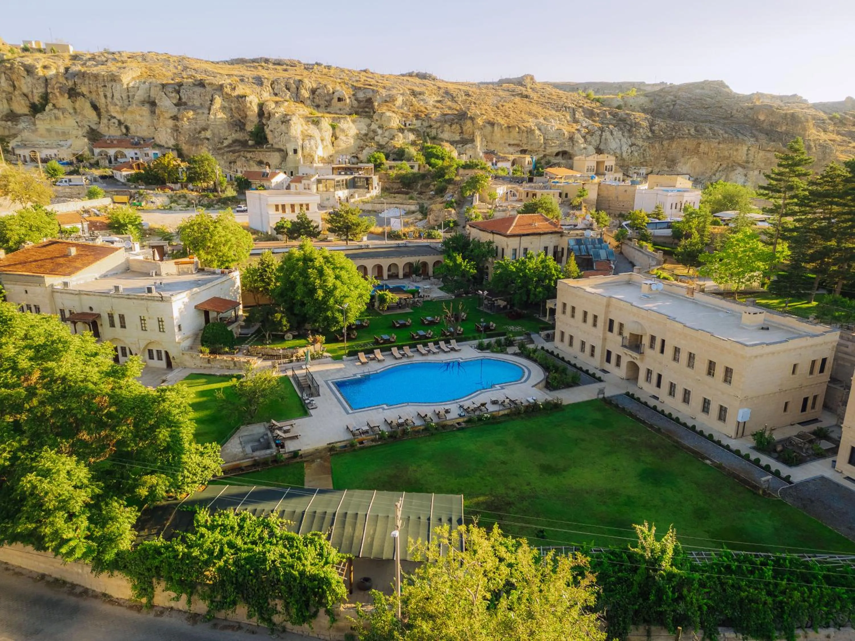 Property building in MAHİYE HANIM KONAĞI