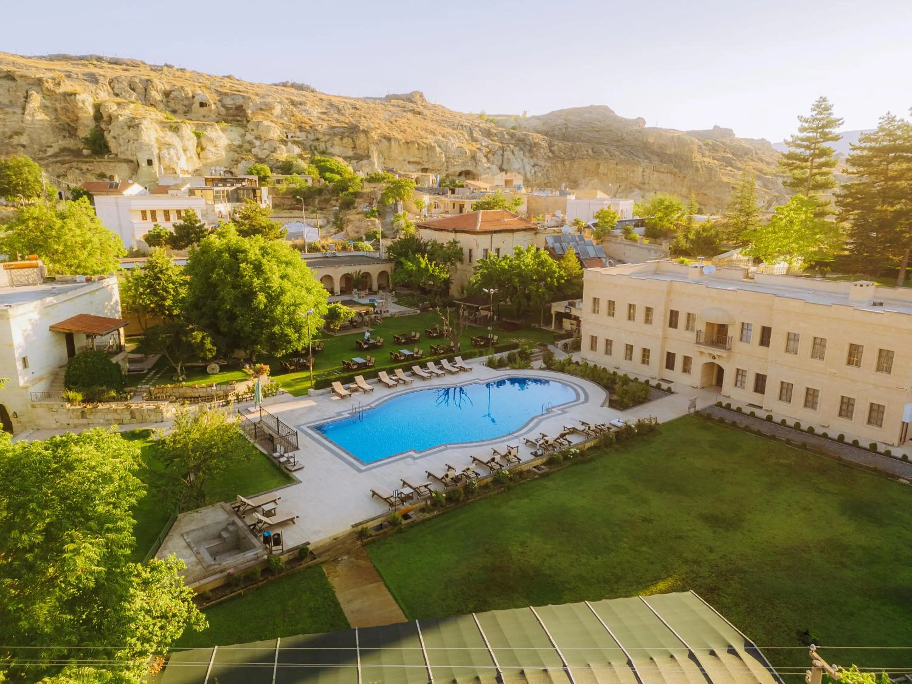 Property building in MAHİYE HANIM KONAĞI
