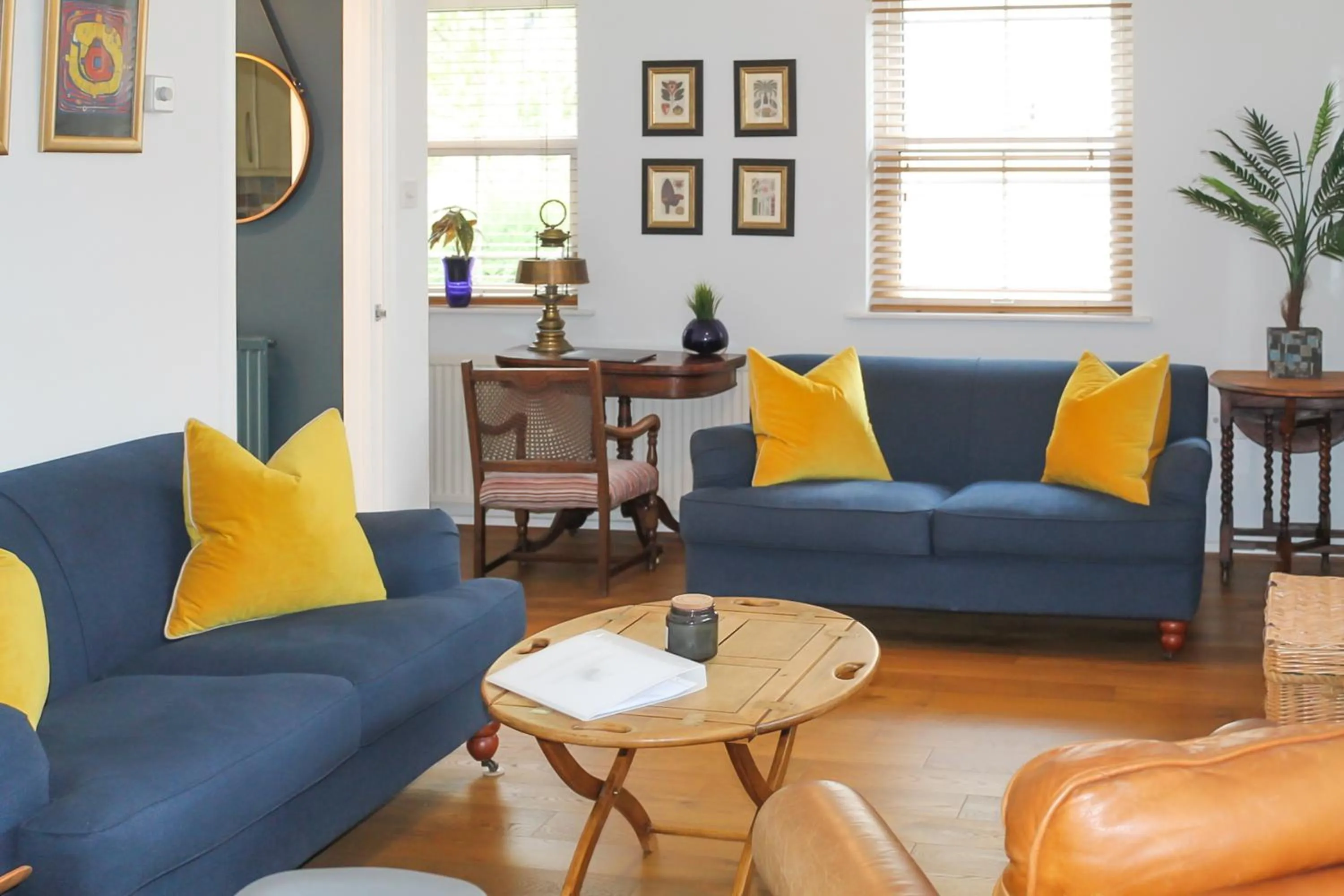 Living room in Sydney Wharf House