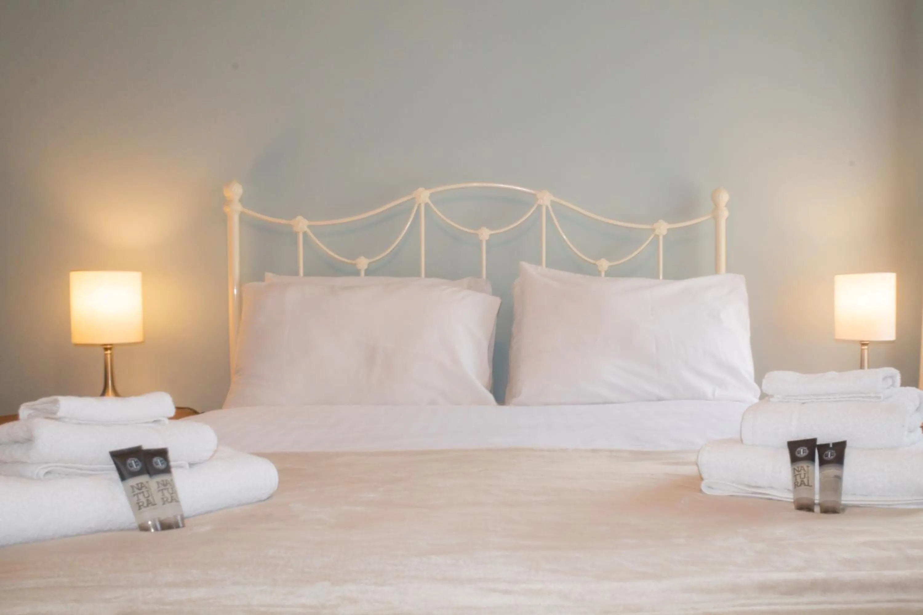 Bedroom, Bed in Sydney Wharf House