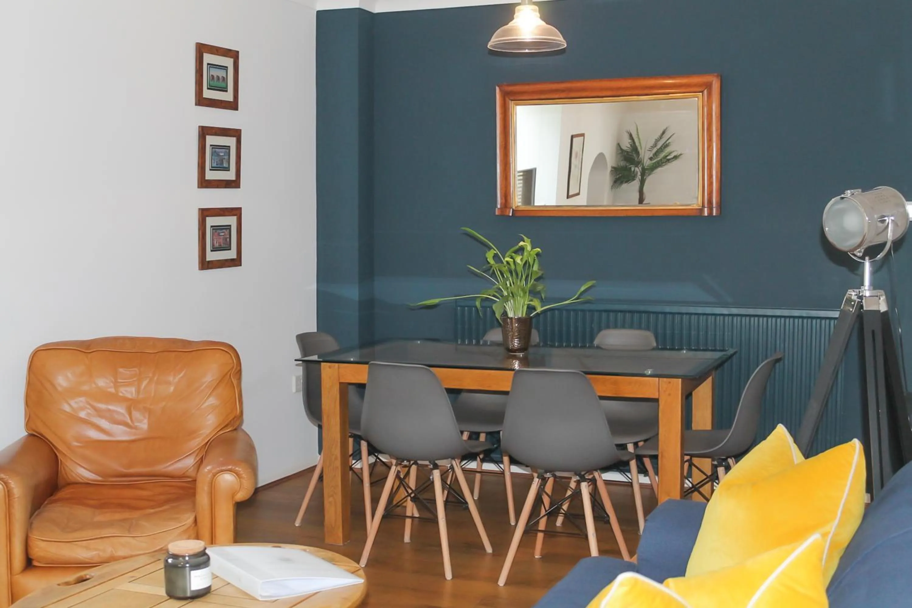 Dining area in Sydney Wharf House