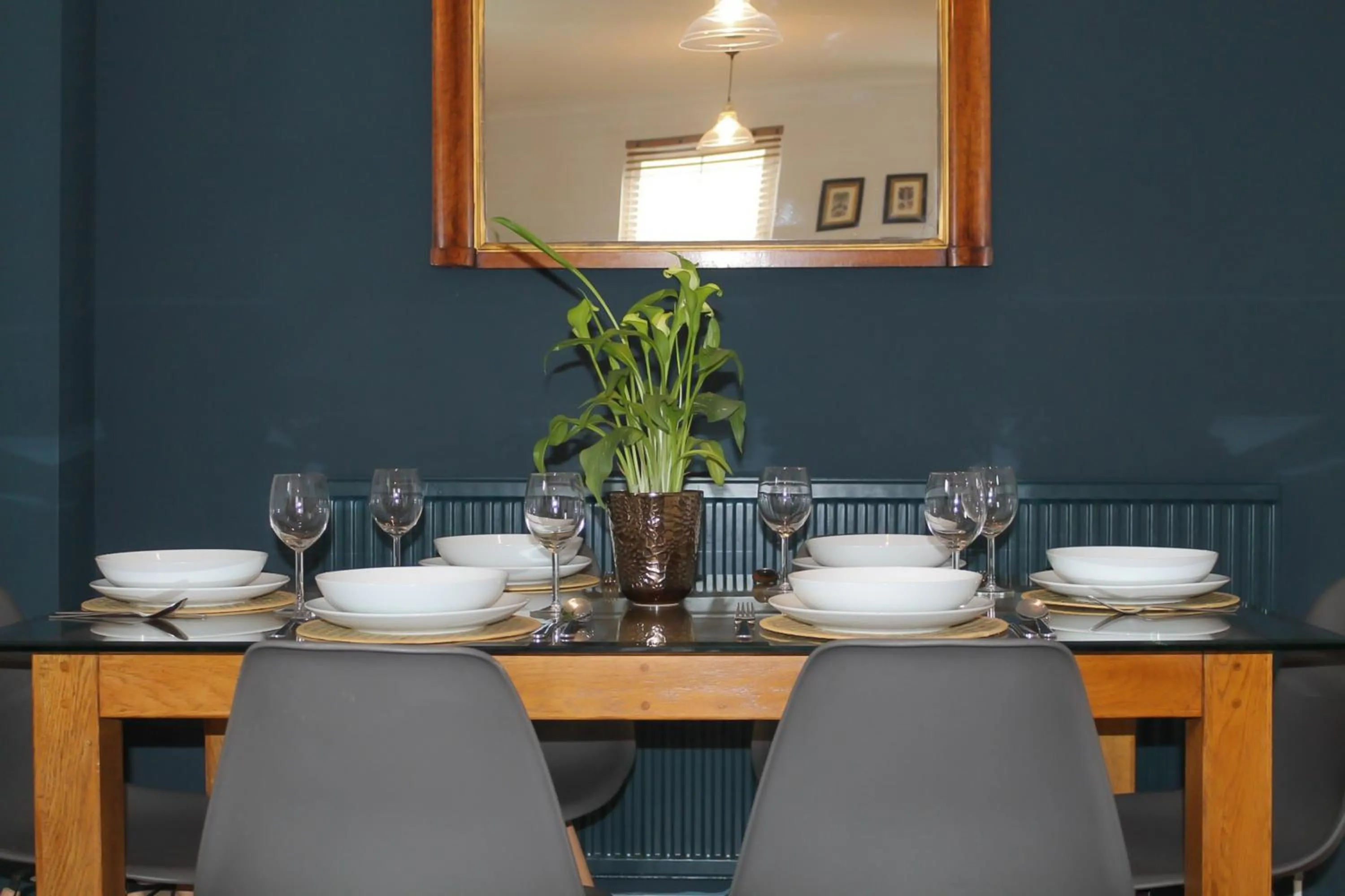 Dining area in Sydney Wharf House