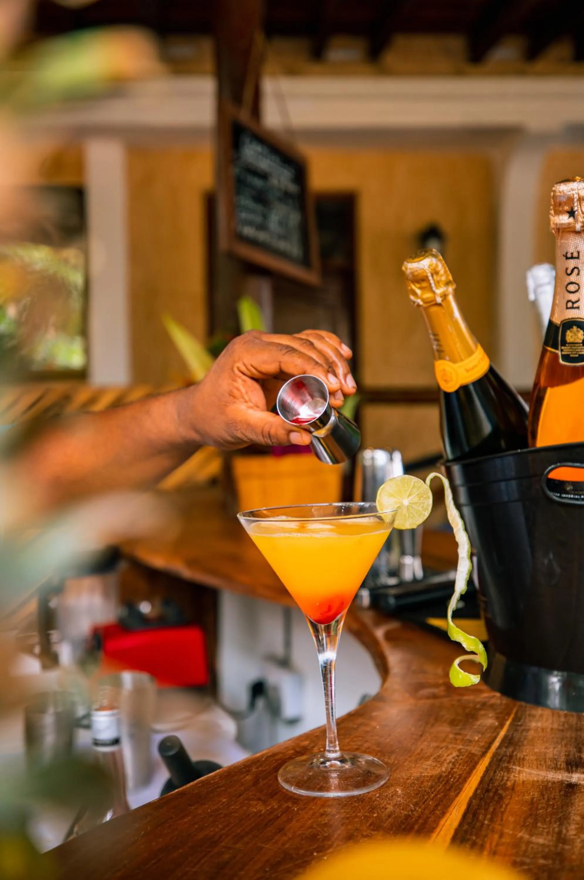 Lounge or bar in Sansi Kae Beach Resort