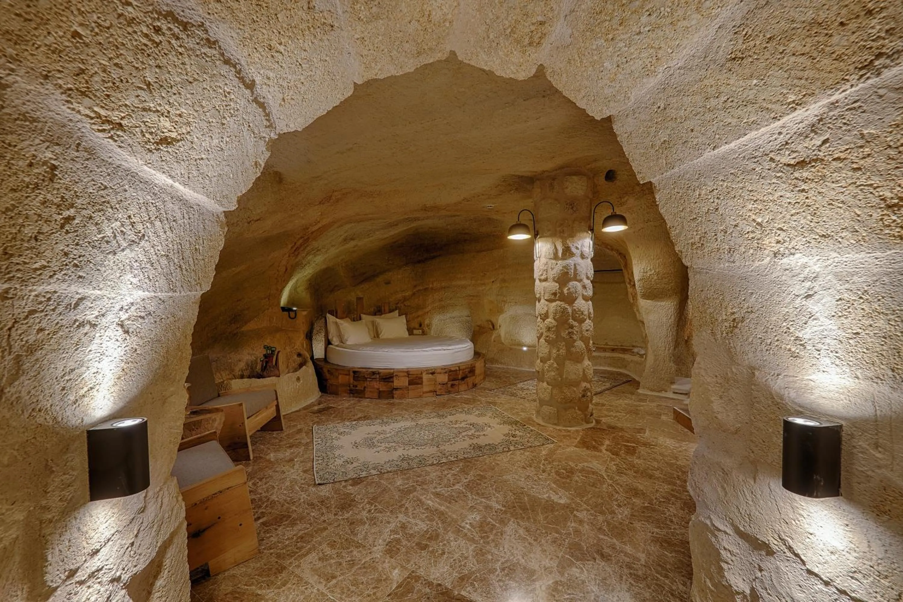 Bed in Solem Cave Suites