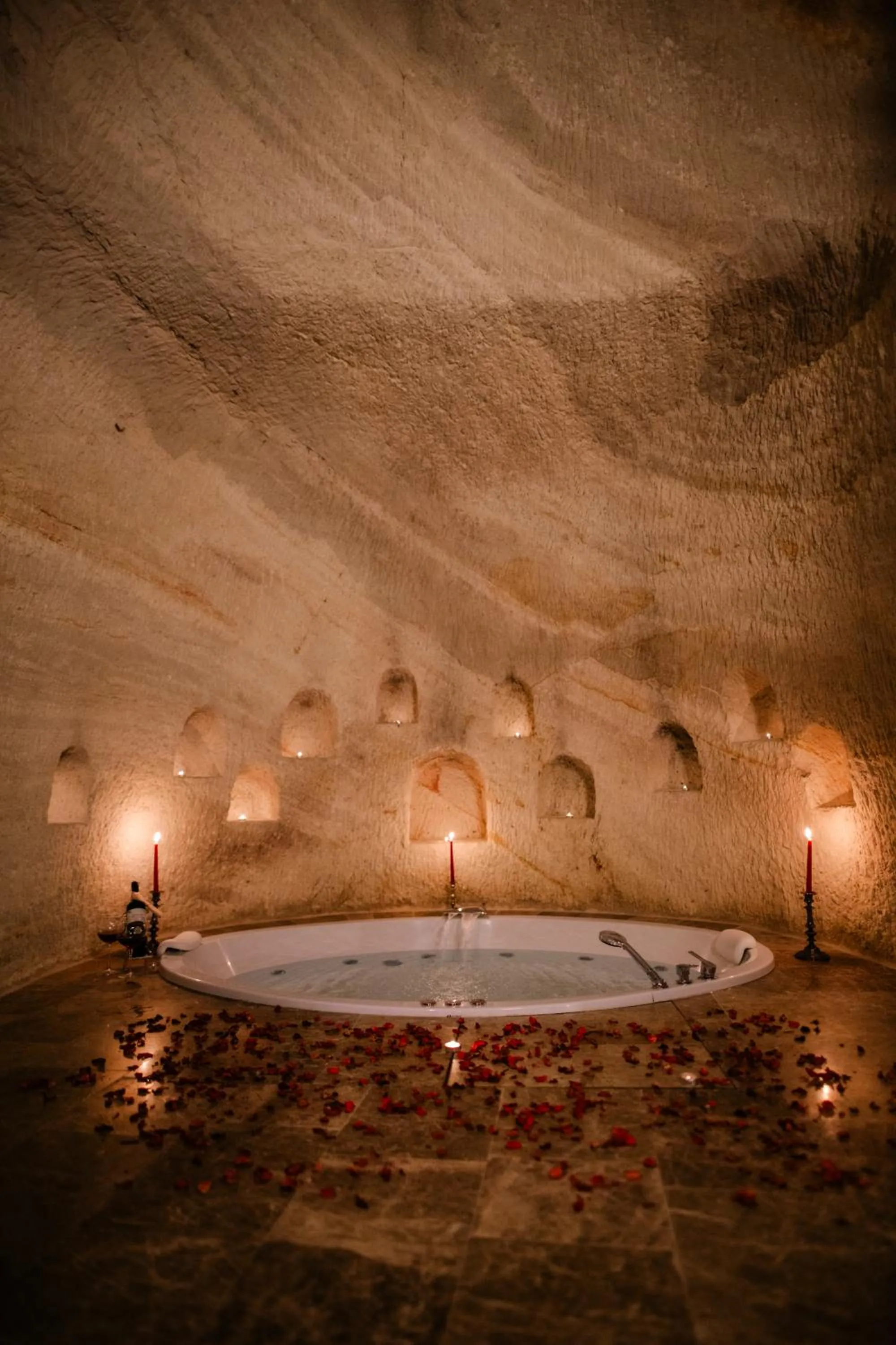 Bathroom in Solem Cave Suites