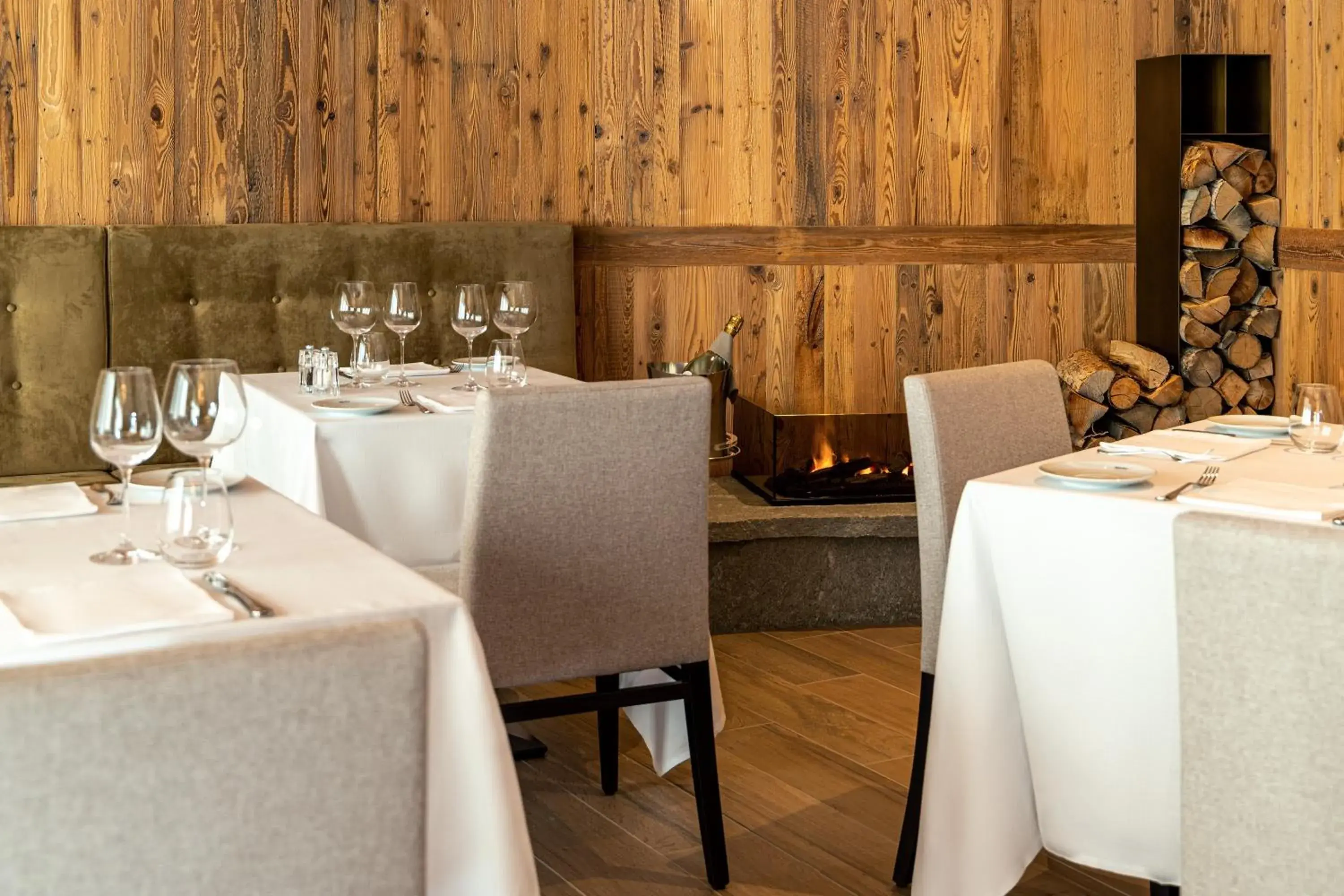 Restaurant/places to eat in Cervino - VRetreats Restaurant/places to eat in Cervino - VRetreats