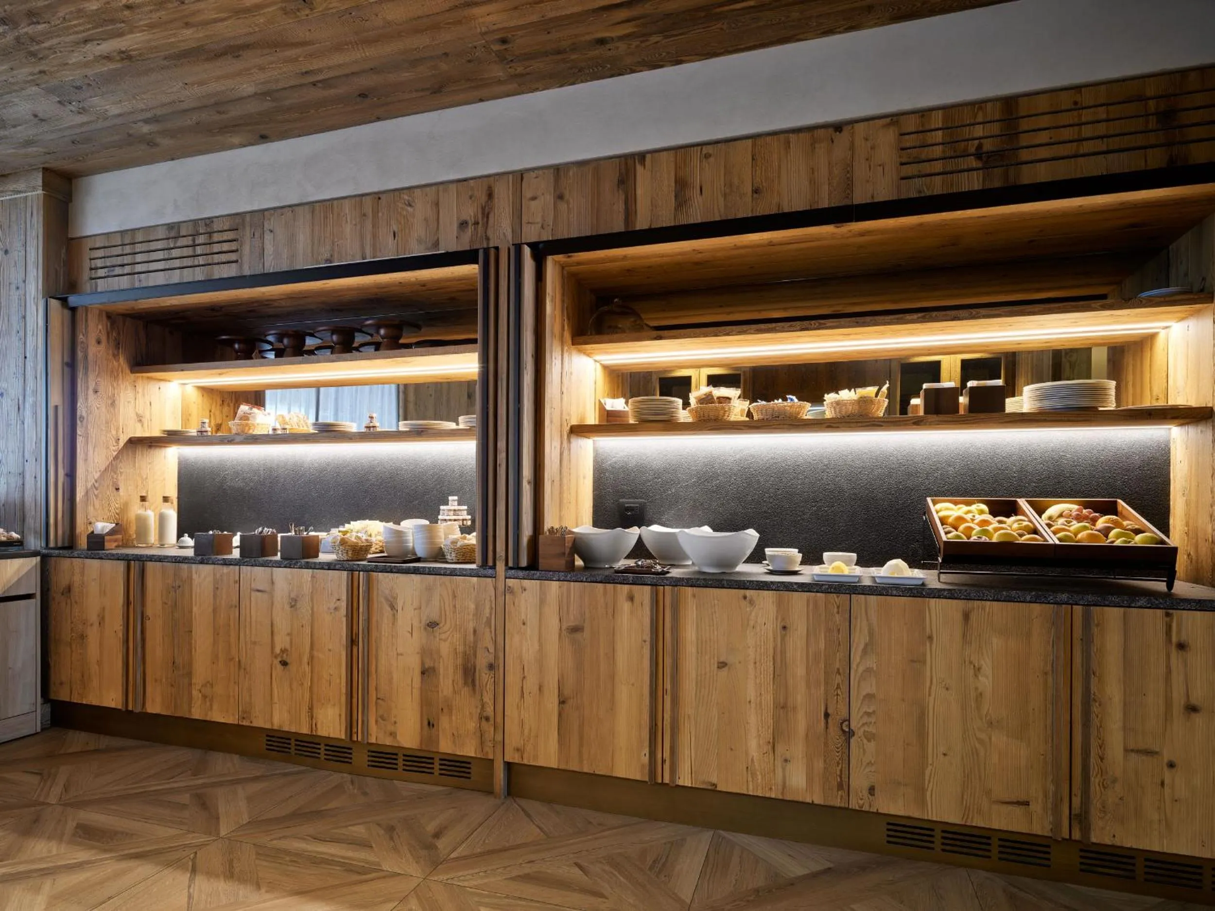 Breakfast in Cervino - VRetreats