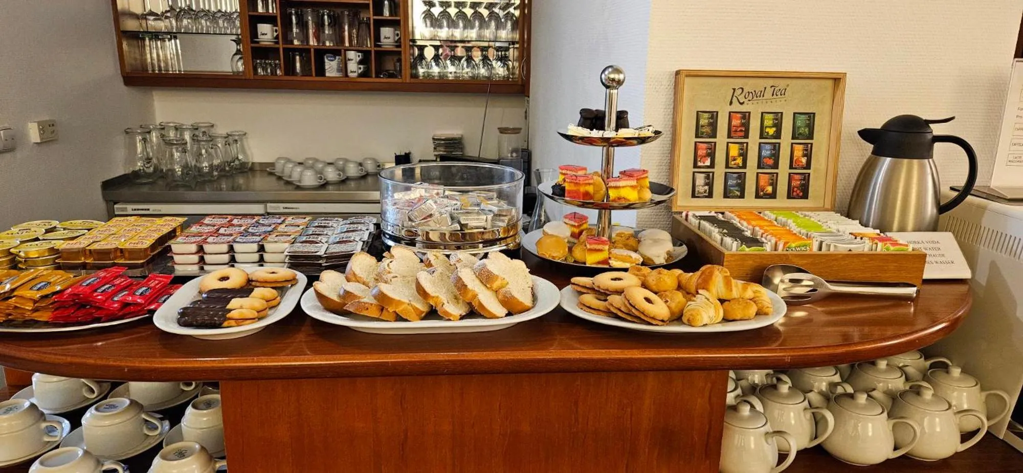 Breakfast in Hotel Coronet