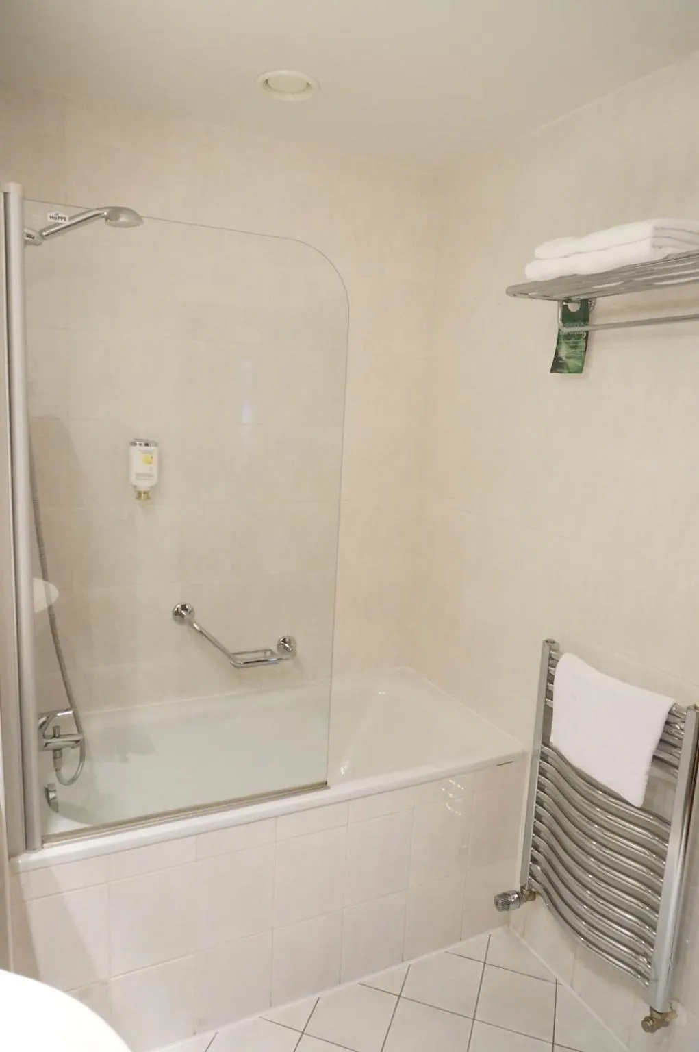 Bathroom in Hotel Coronet