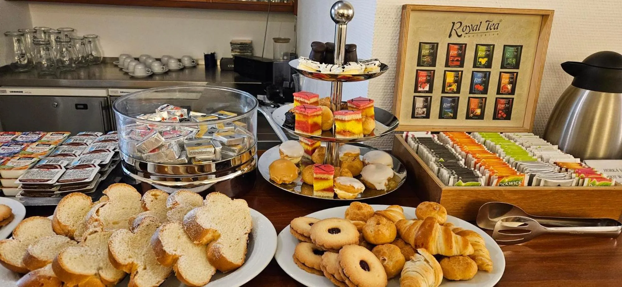 Breakfast in Hotel Coronet