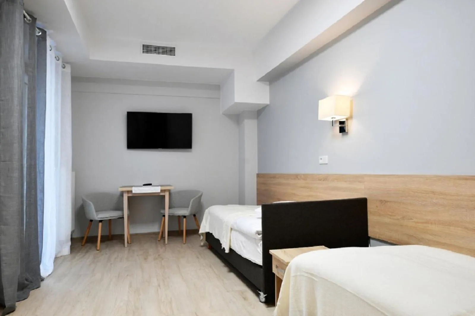 Photo of the whole room, Bed in Fotex