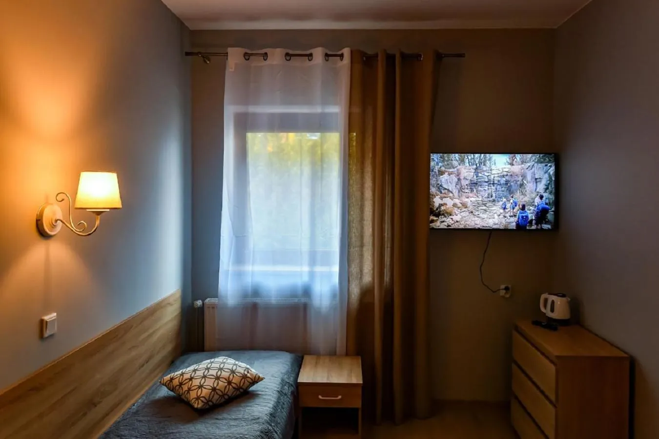 TV and multimedia, Bed in Fotex