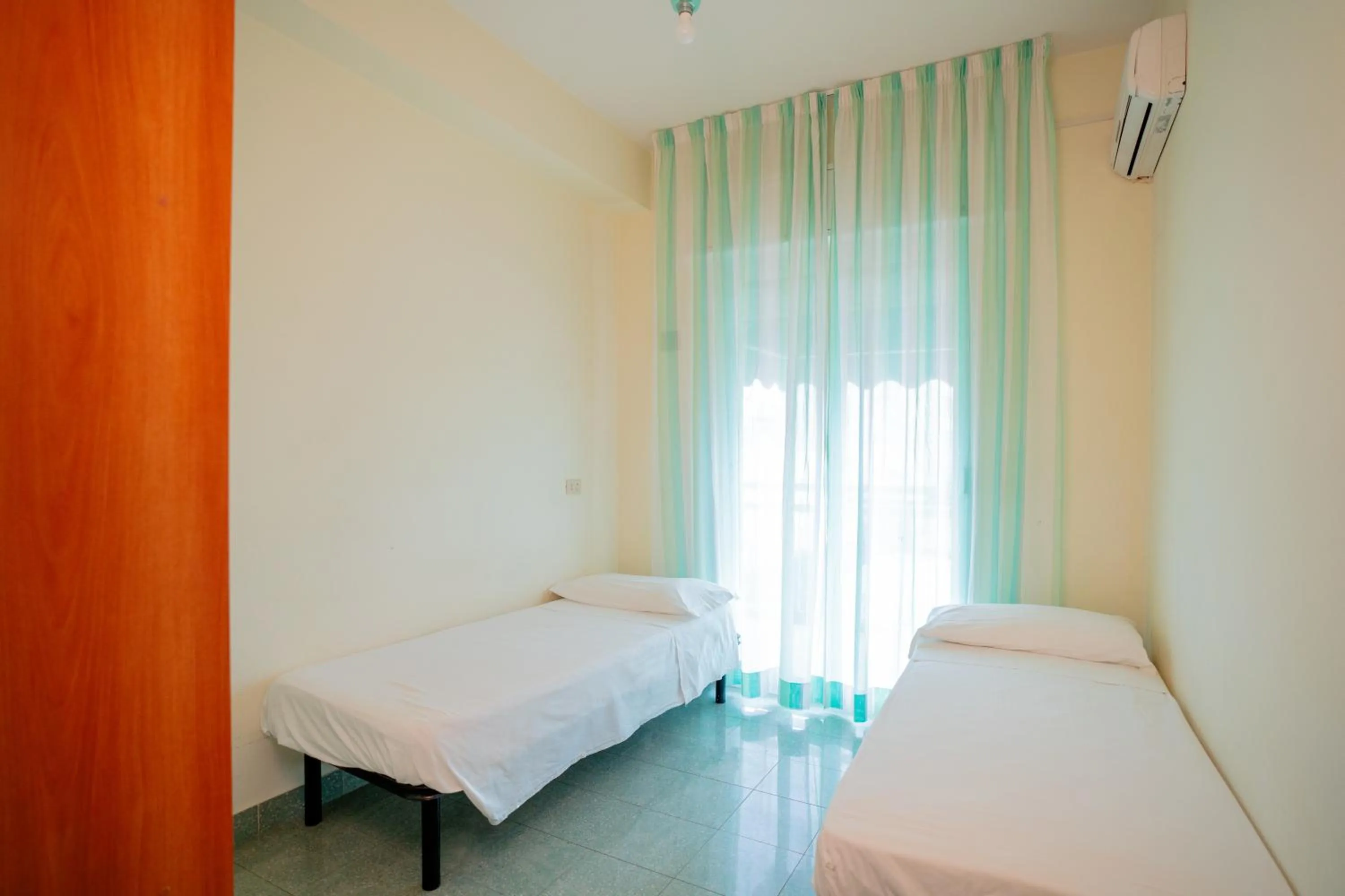 Bedroom, Bed in The Match Hotel