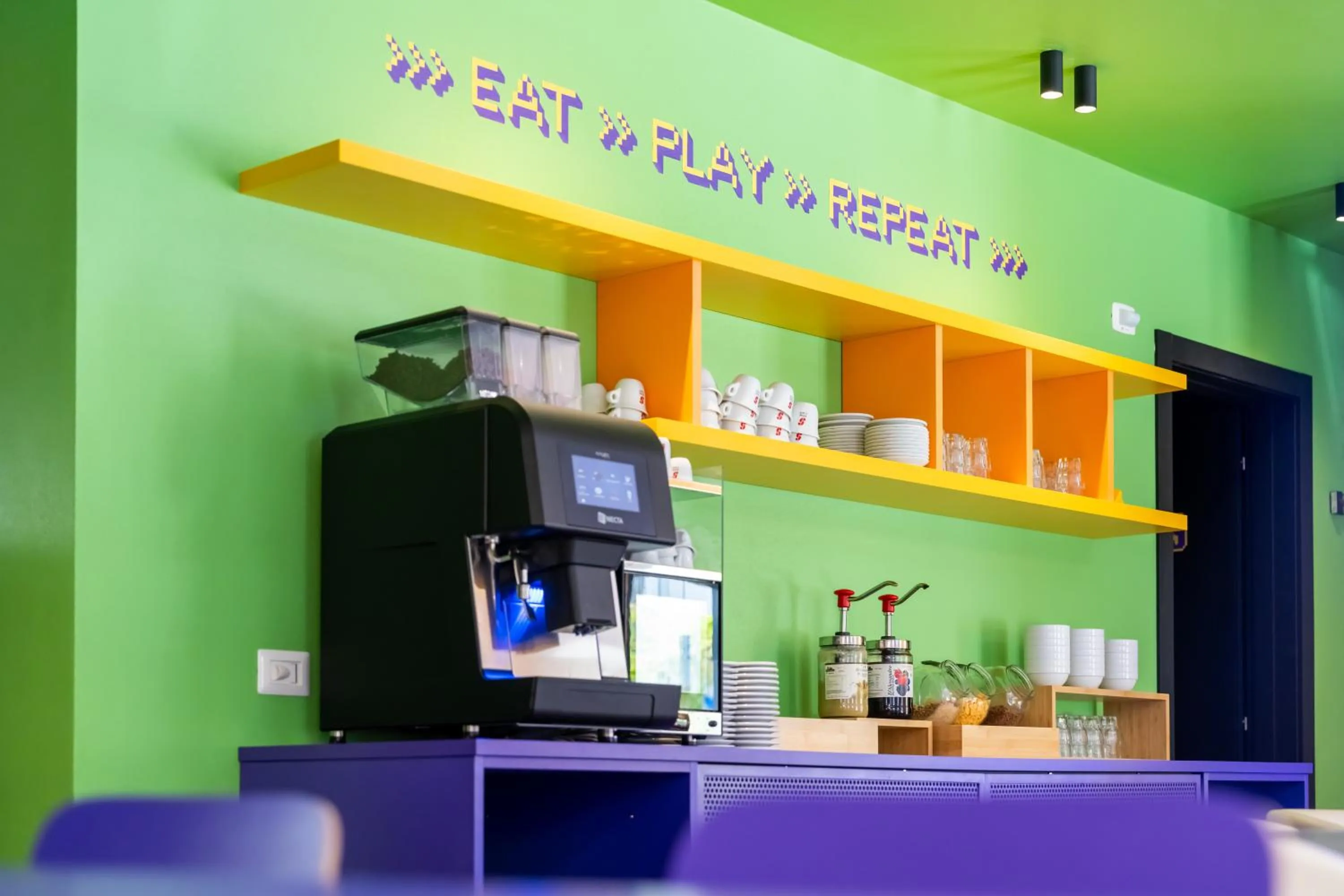 Coffee/tea facilities in The Match Hotel