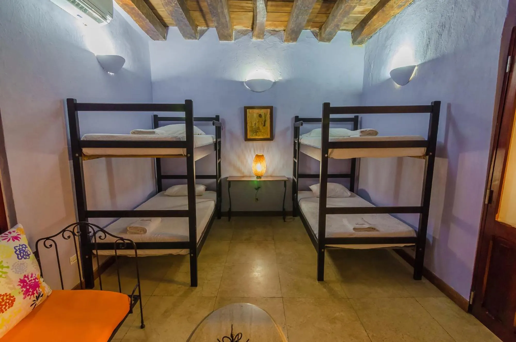 bunk bed, Bed in Casa Cordoba Román