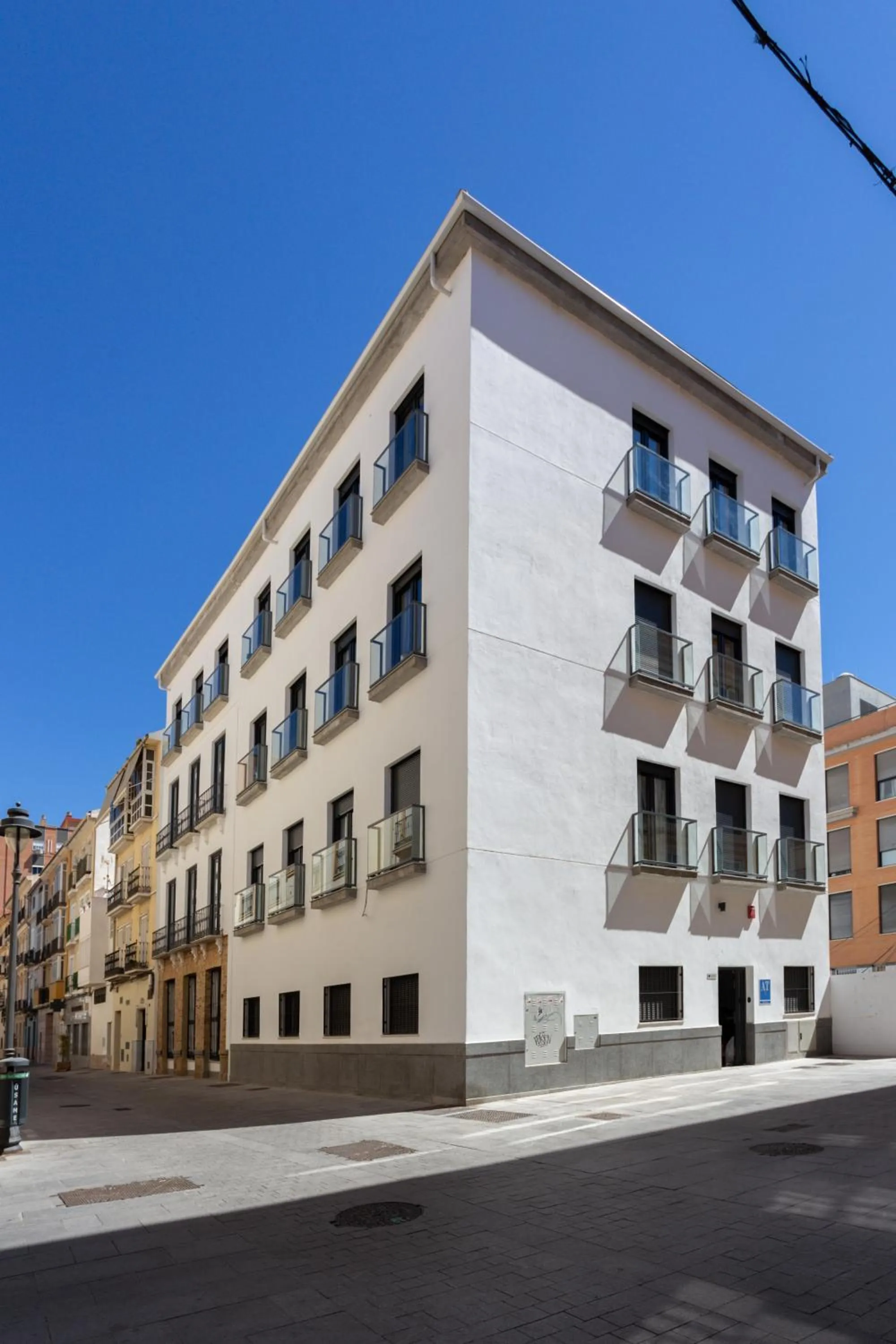 Property building in Limehome Málaga Calle Ancha del Carmen - Digital Access