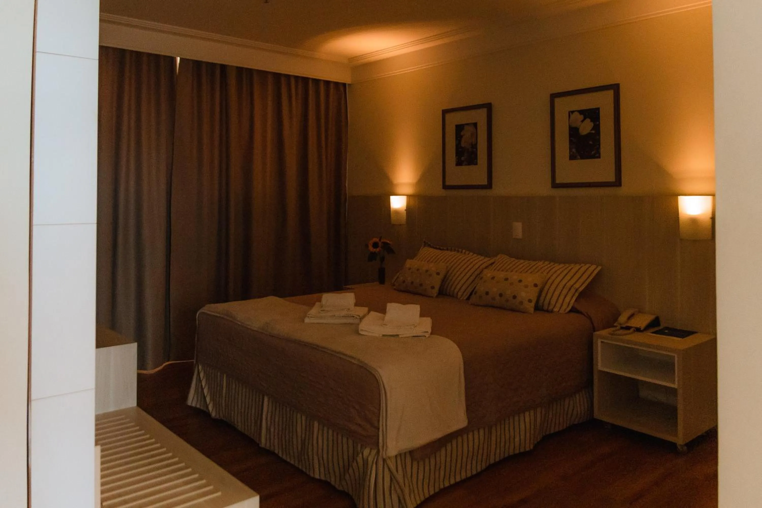 Bed in Porto Feliz Executive Hotel