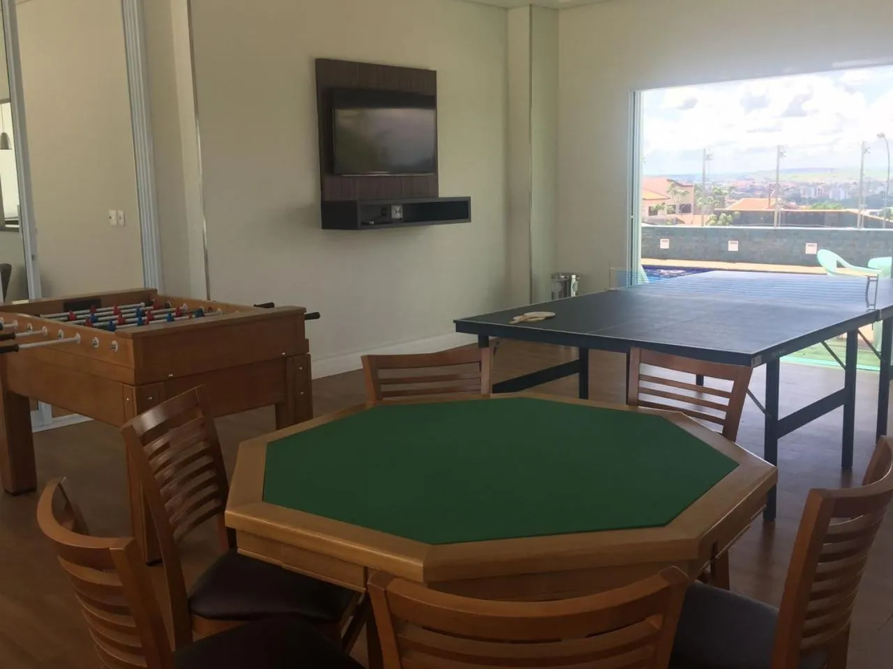 Game Room in Porto Feliz Executive Hotel