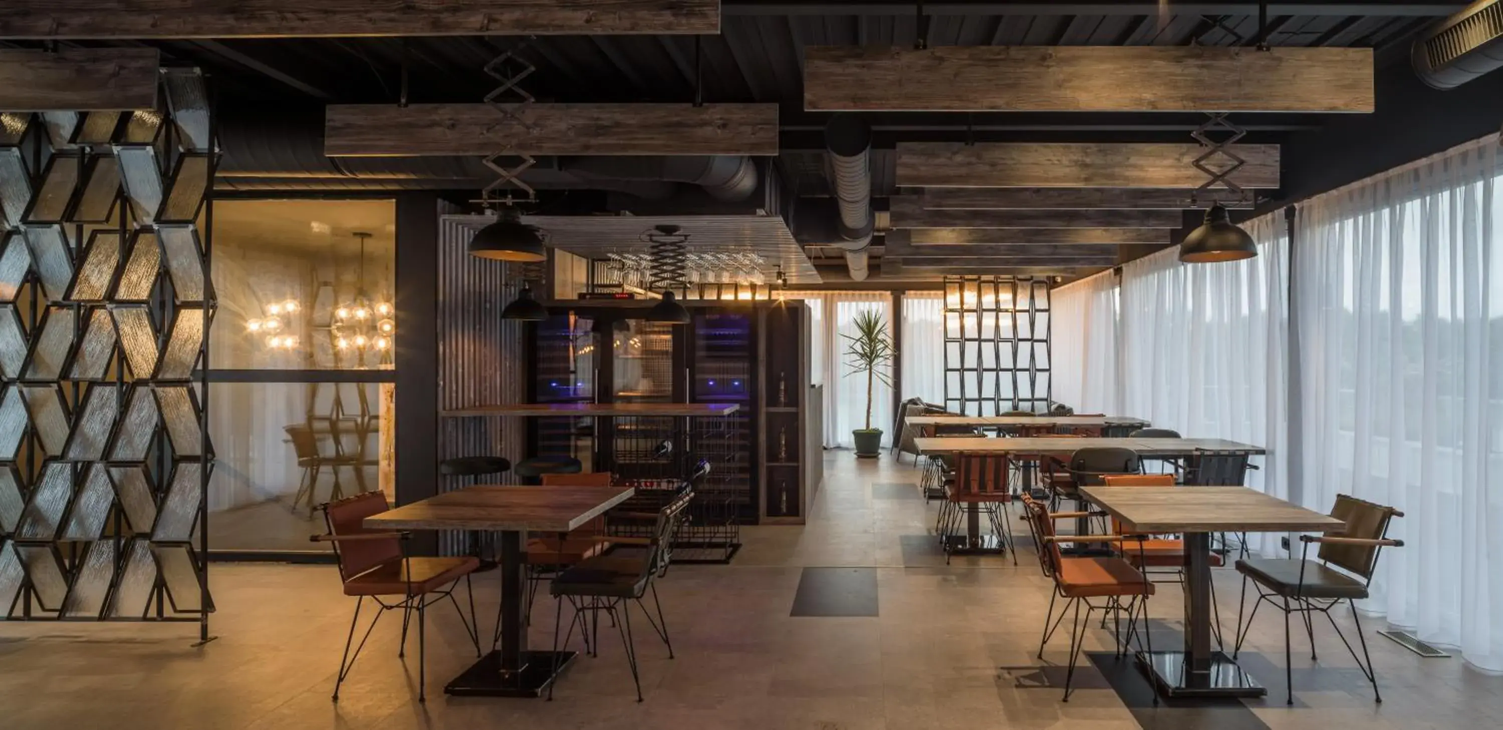 Restaurant/places to eat in Joy 5 Hotel & SPA Restaurant/places to eat in Joy 5 Hotel & SPA