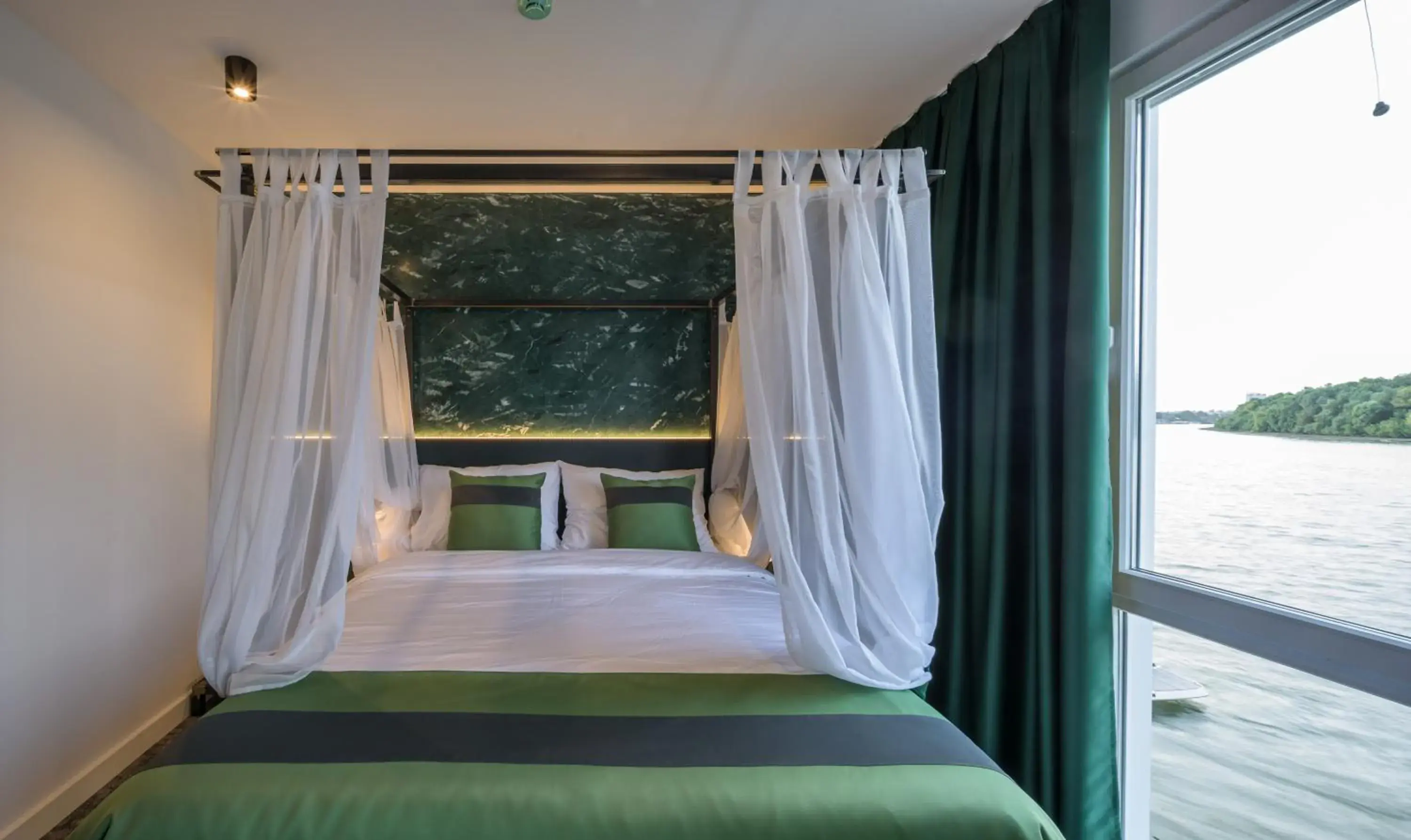 Bedroom, Bed in Joy 5 Hotel & SPA Bedroom, Bed in Joy 5 Hotel & SPA