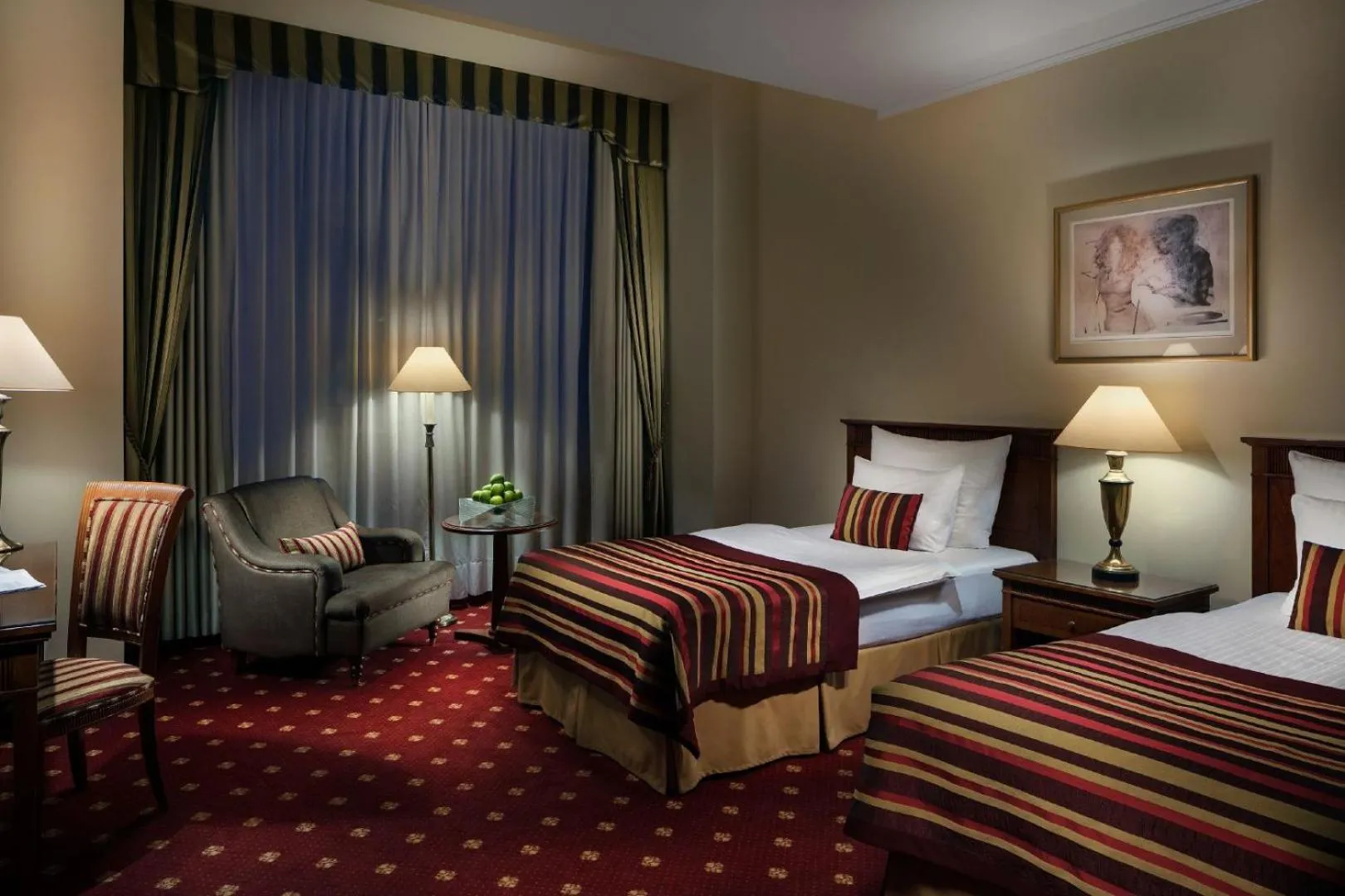 Photo of the whole room, Bed in Art Nouveau Palace Hotel