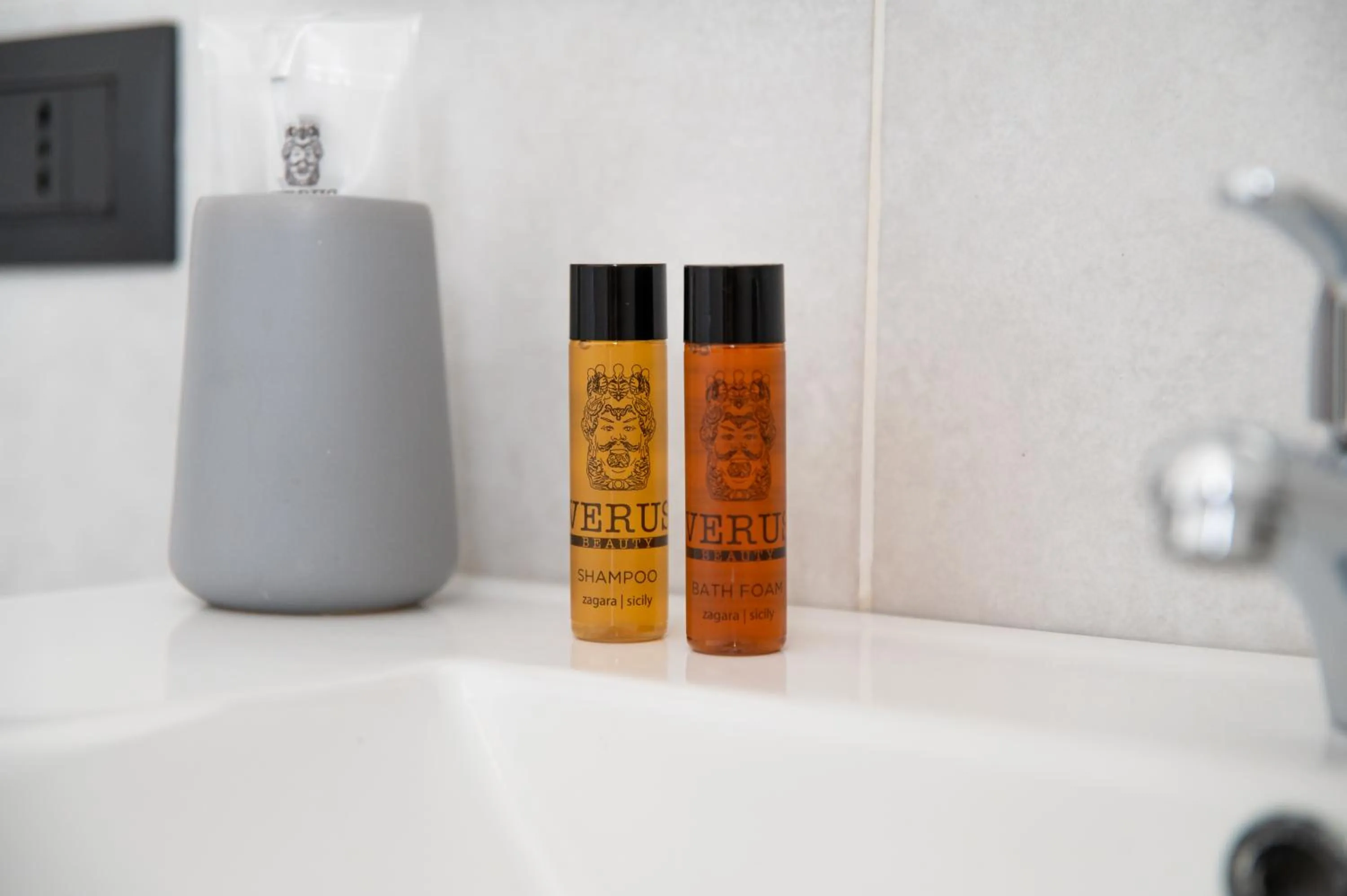 Bathroom in Verus Room