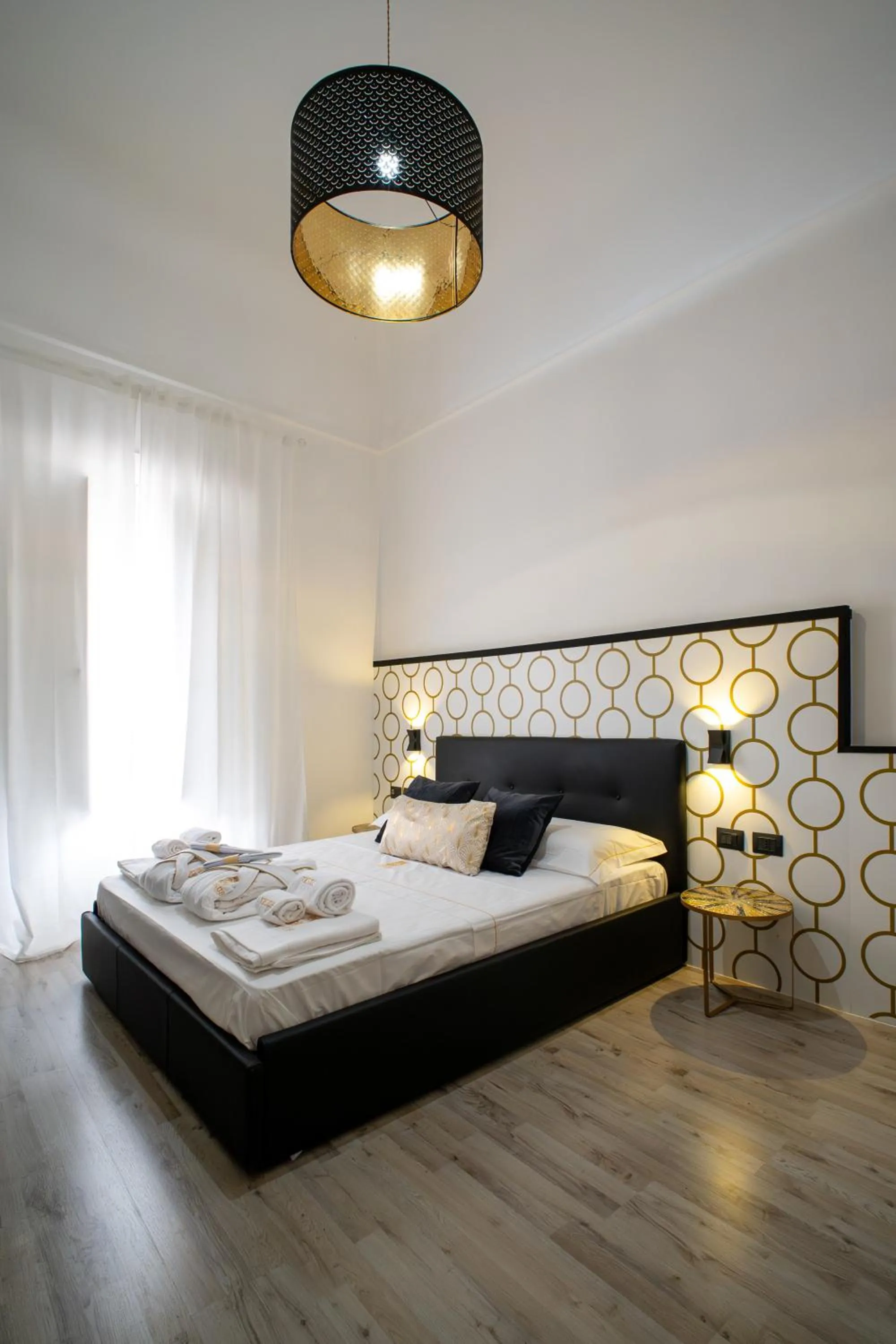 Photo of the whole room, Bed in Verus Room