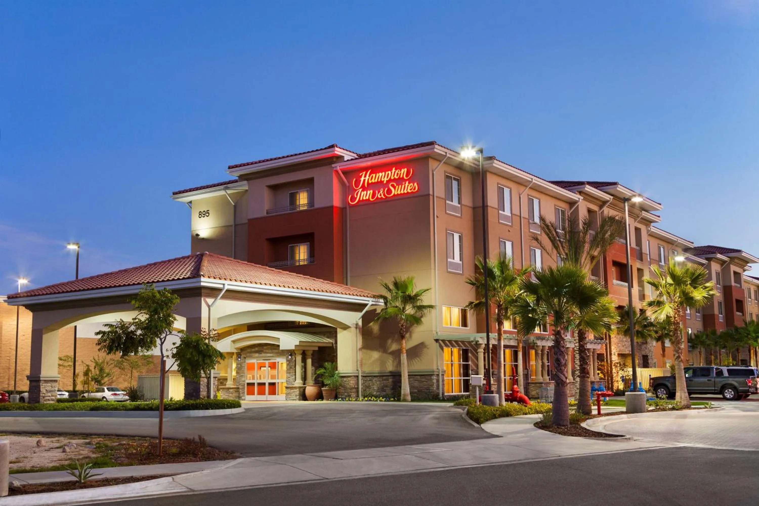 Property building in Hampton Inn & Suites San Bernardino