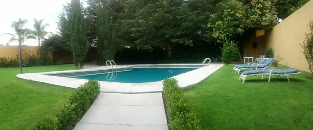 Swimming pool in Hotel Ollin Teotl
