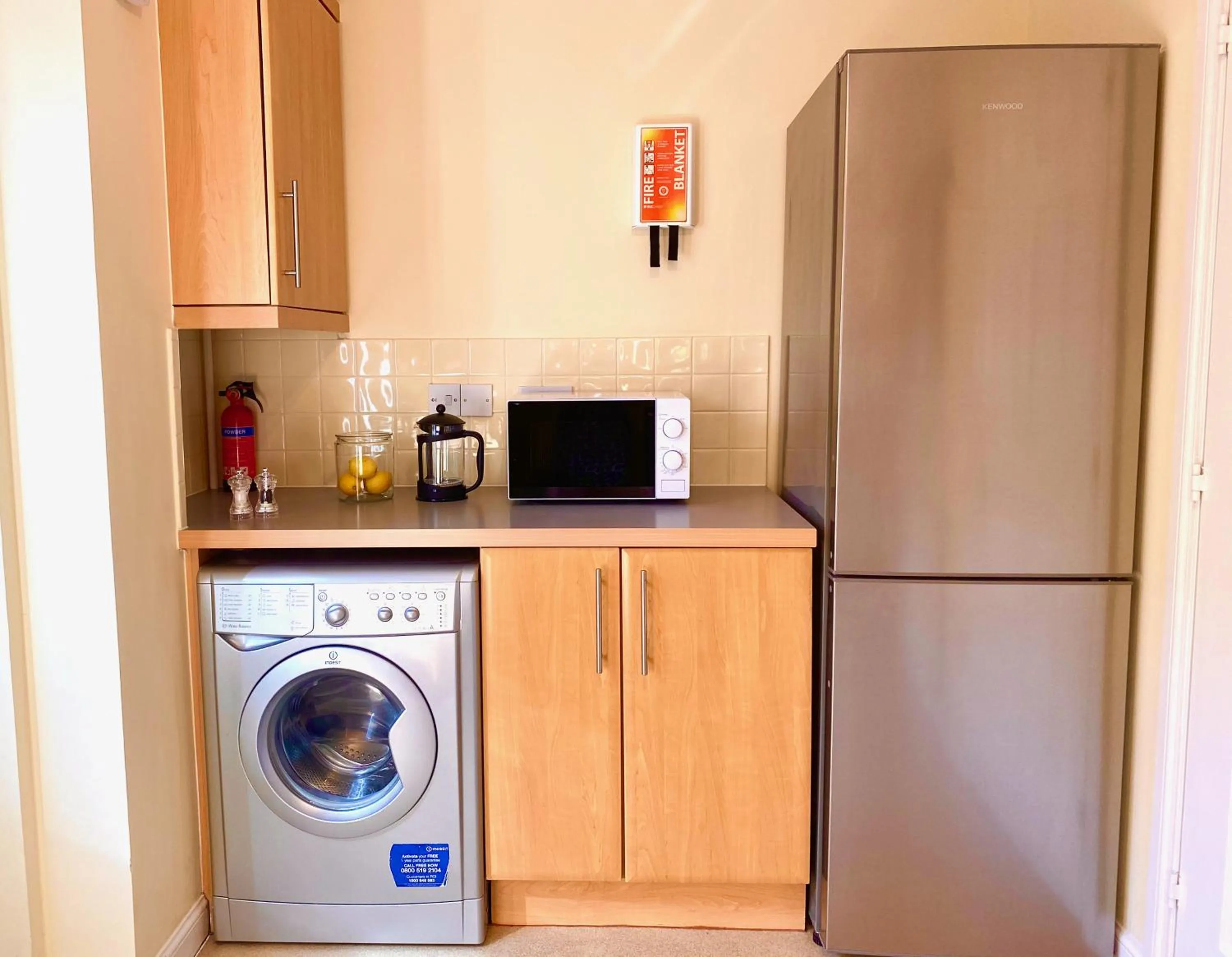 Kitchen or kitchenette in Aylesbury Contractor & Staycation Home