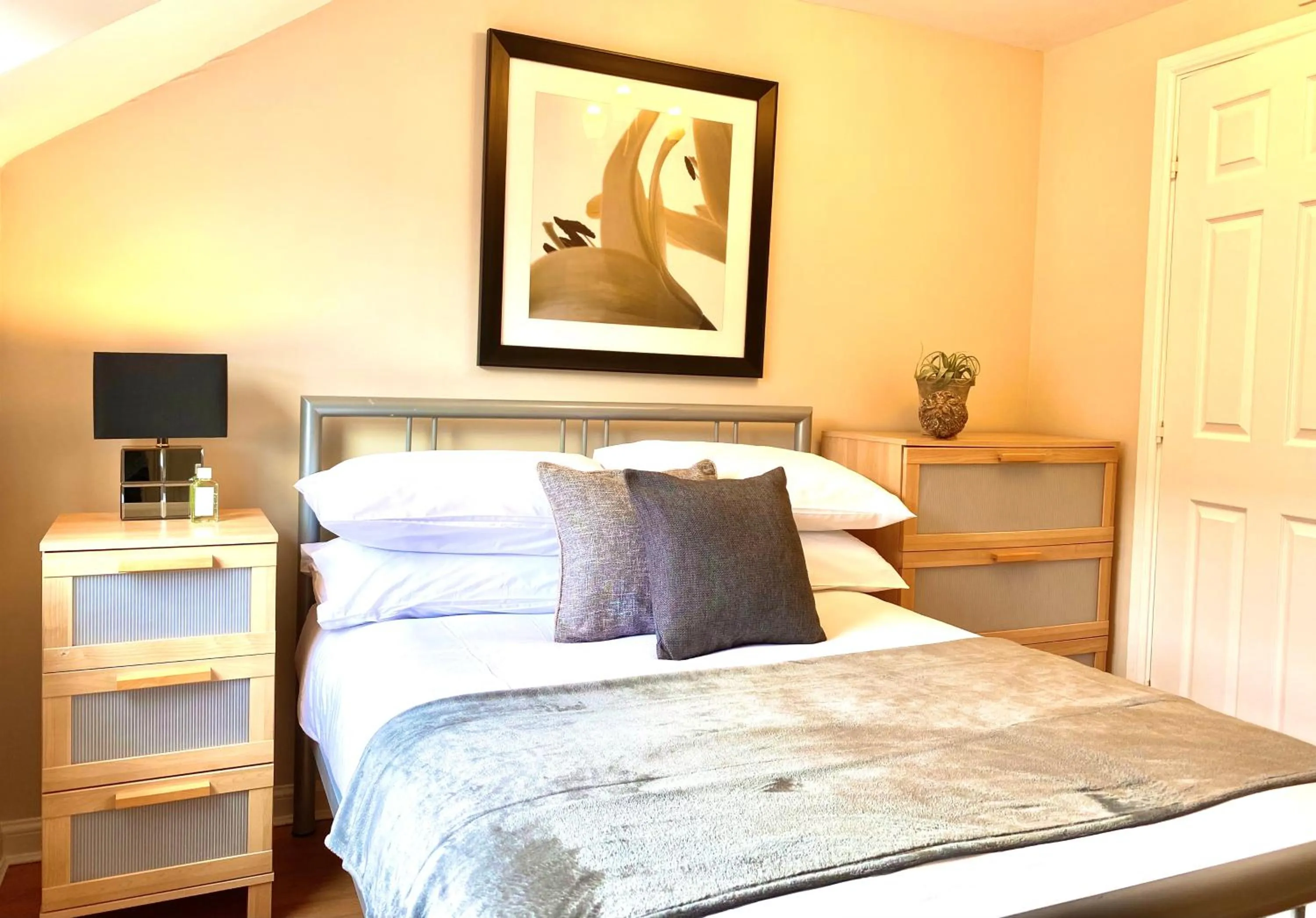 Other, Bed in Aylesbury Contractor & Staycation Home