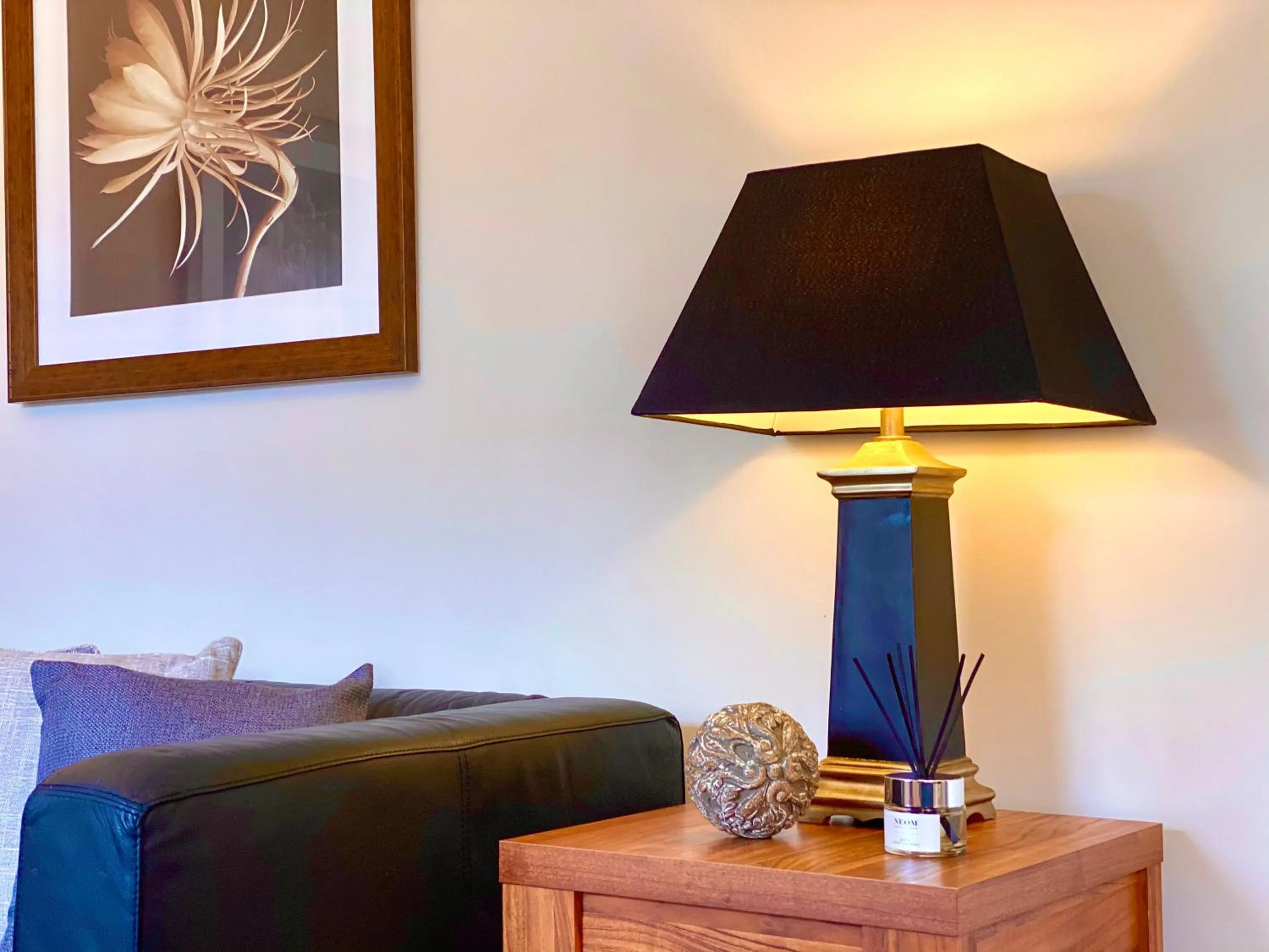 Living room in Aylesbury Contractor & Staycation Home