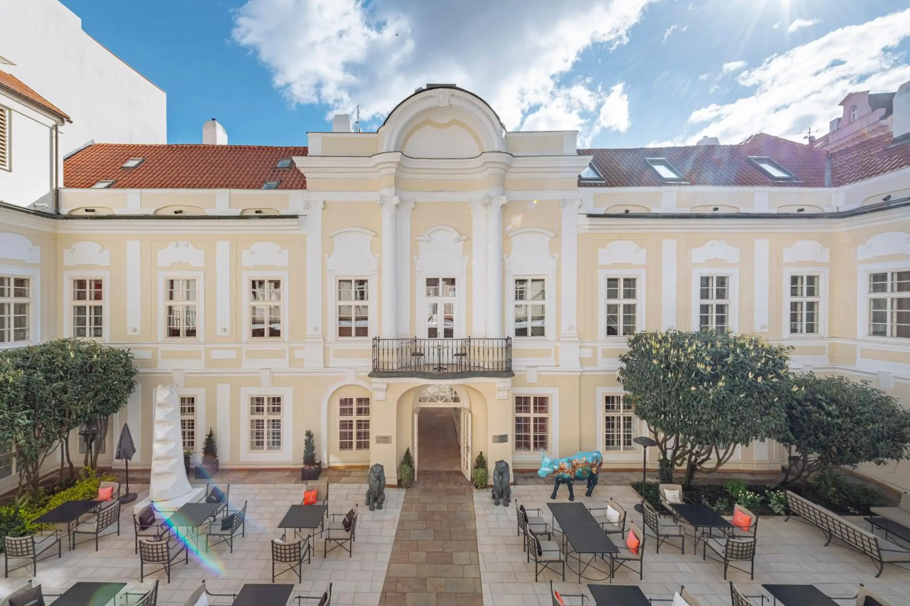 Restaurant/places to eat in The Mozart Prague Restaurant/places to eat in The Mozart Prague