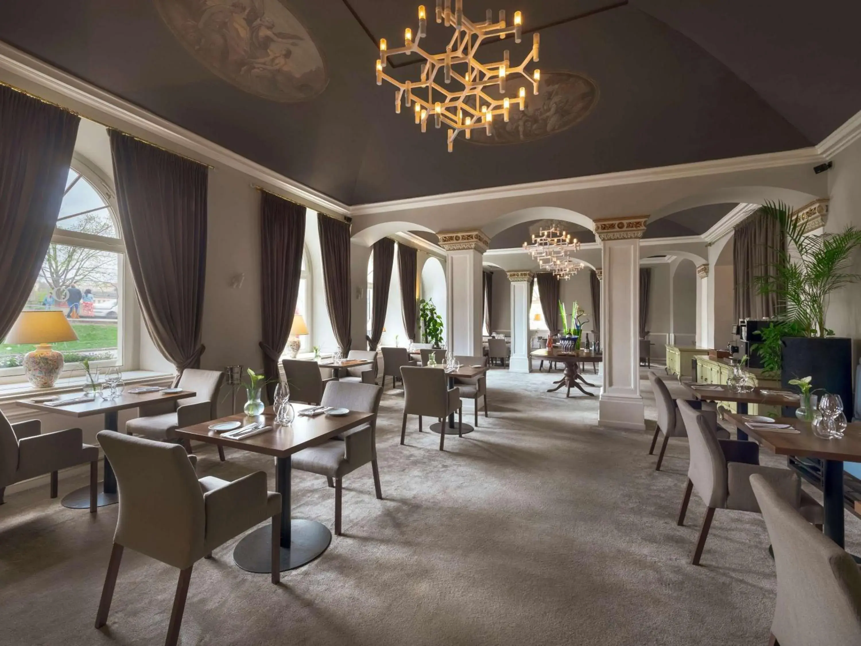 Restaurant/places to eat in The Mozart Prague Restaurant/places to eat in The Mozart Prague