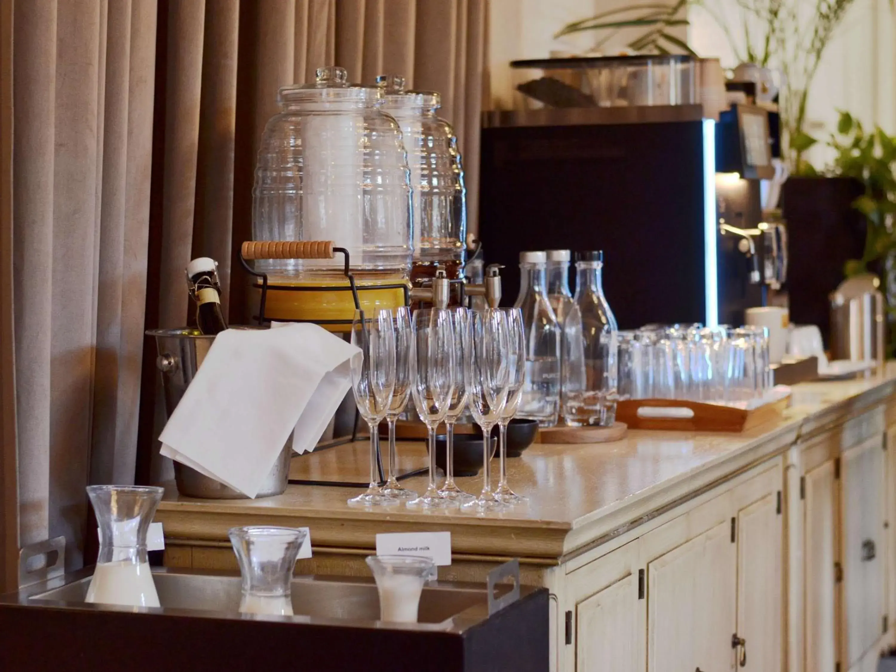 Food and drinks in The Mozart Prague Food and drinks in The Mozart Prague