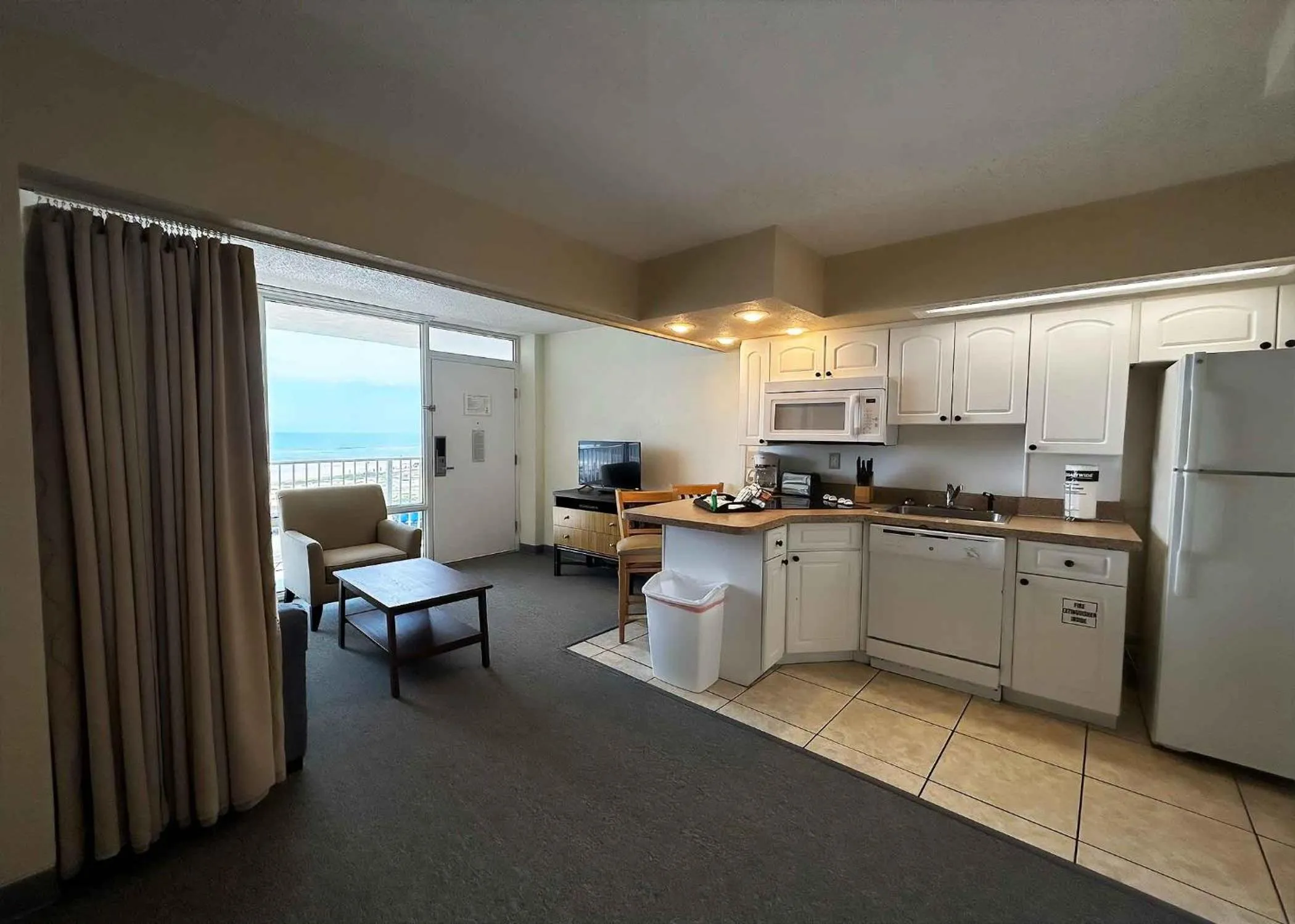 Kitchen or kitchenette in Outrigger Beach Club Resort