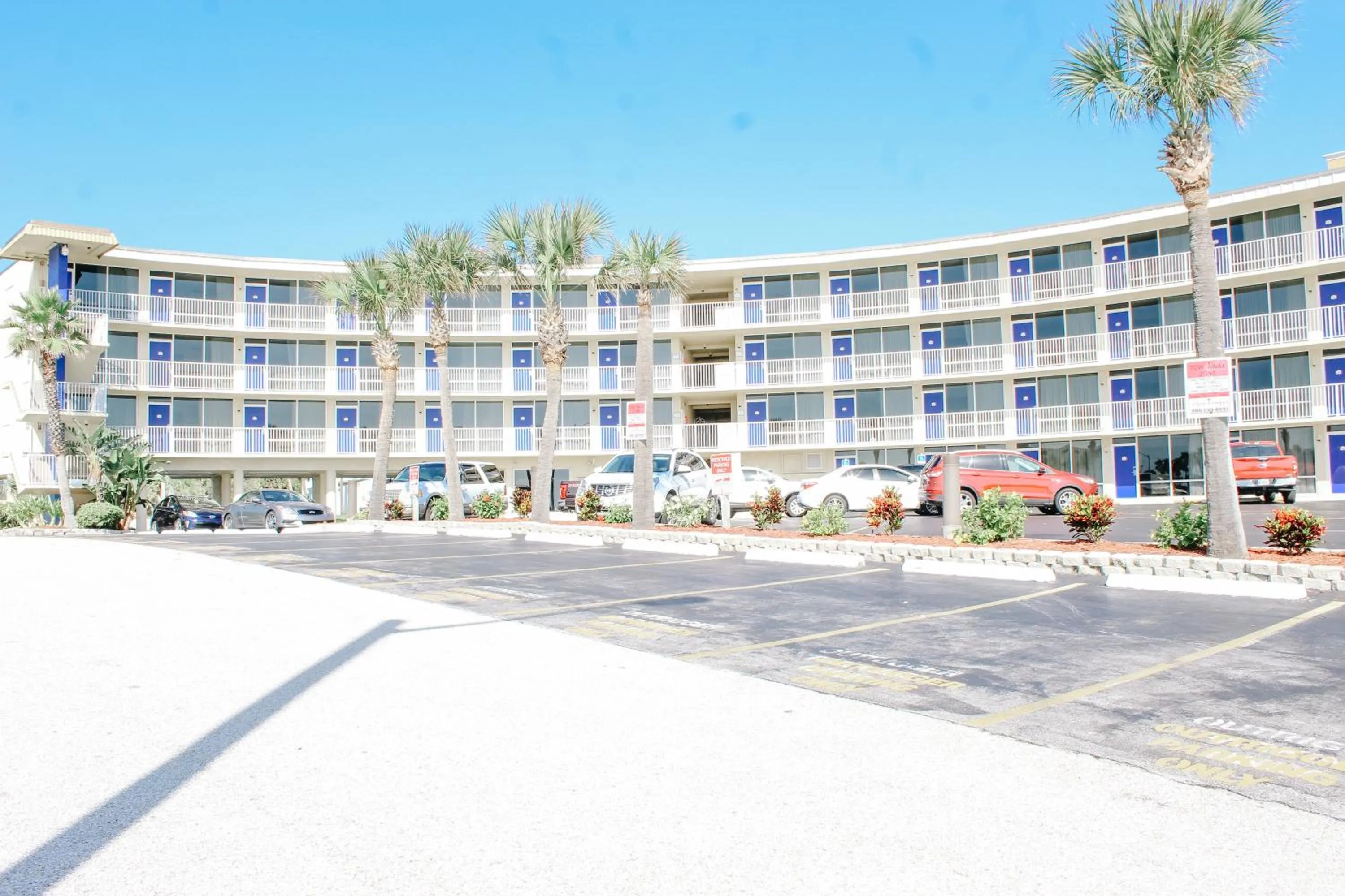 Property building in Outrigger Beach Club Resort