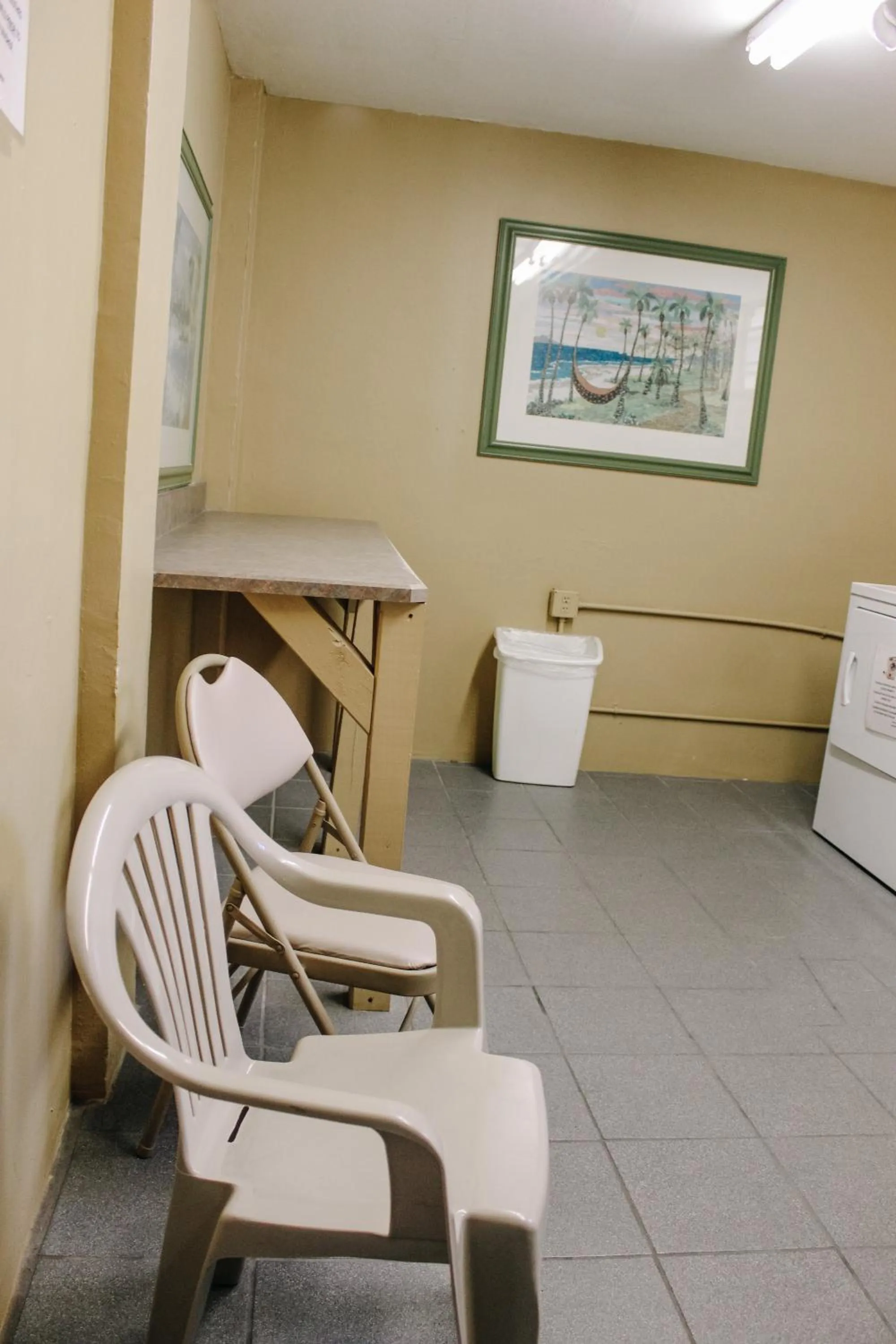 laundry in Outrigger Beach Club Resort