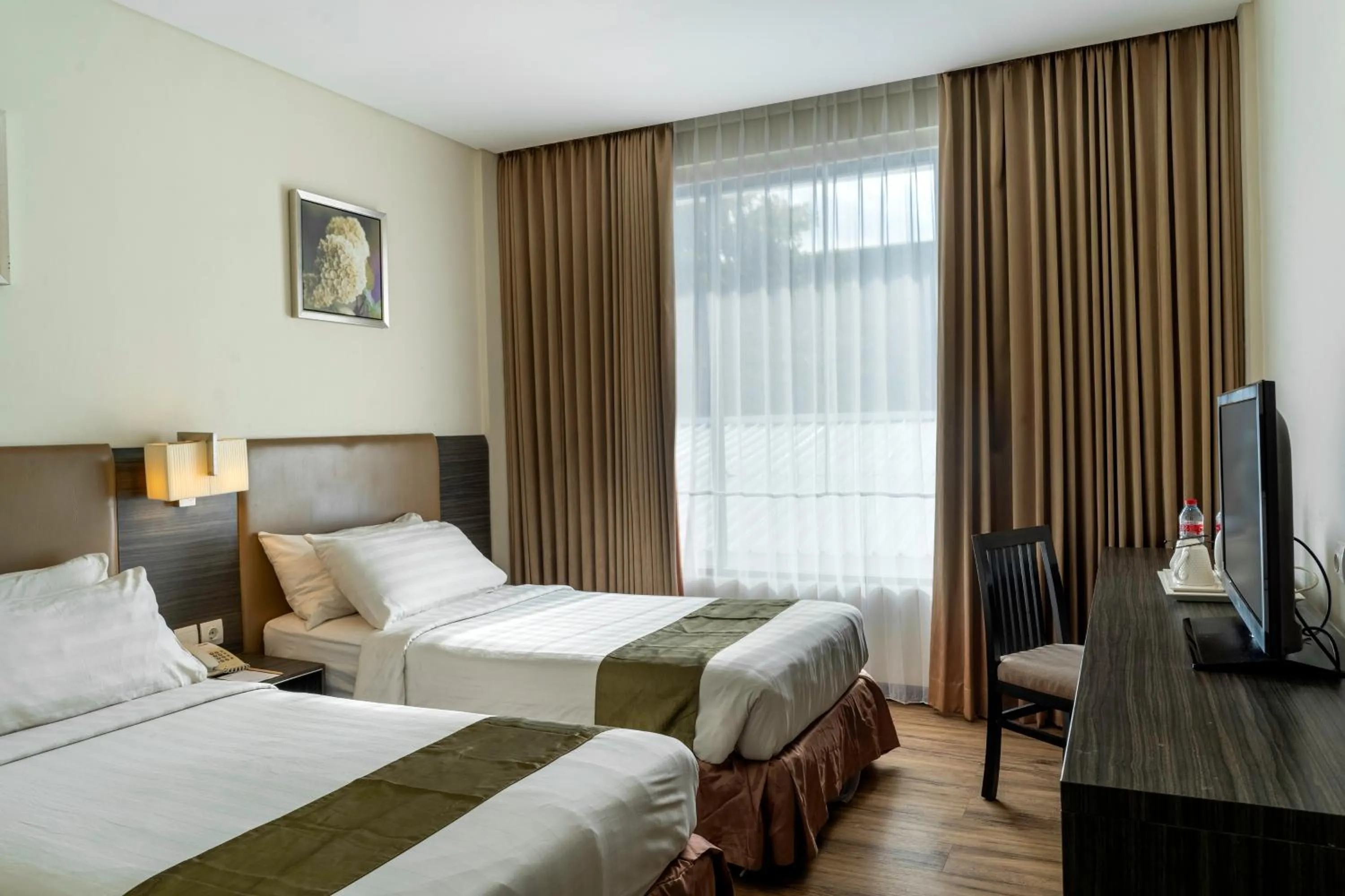 Bedroom, Bed in Estrella Hotel & Conference