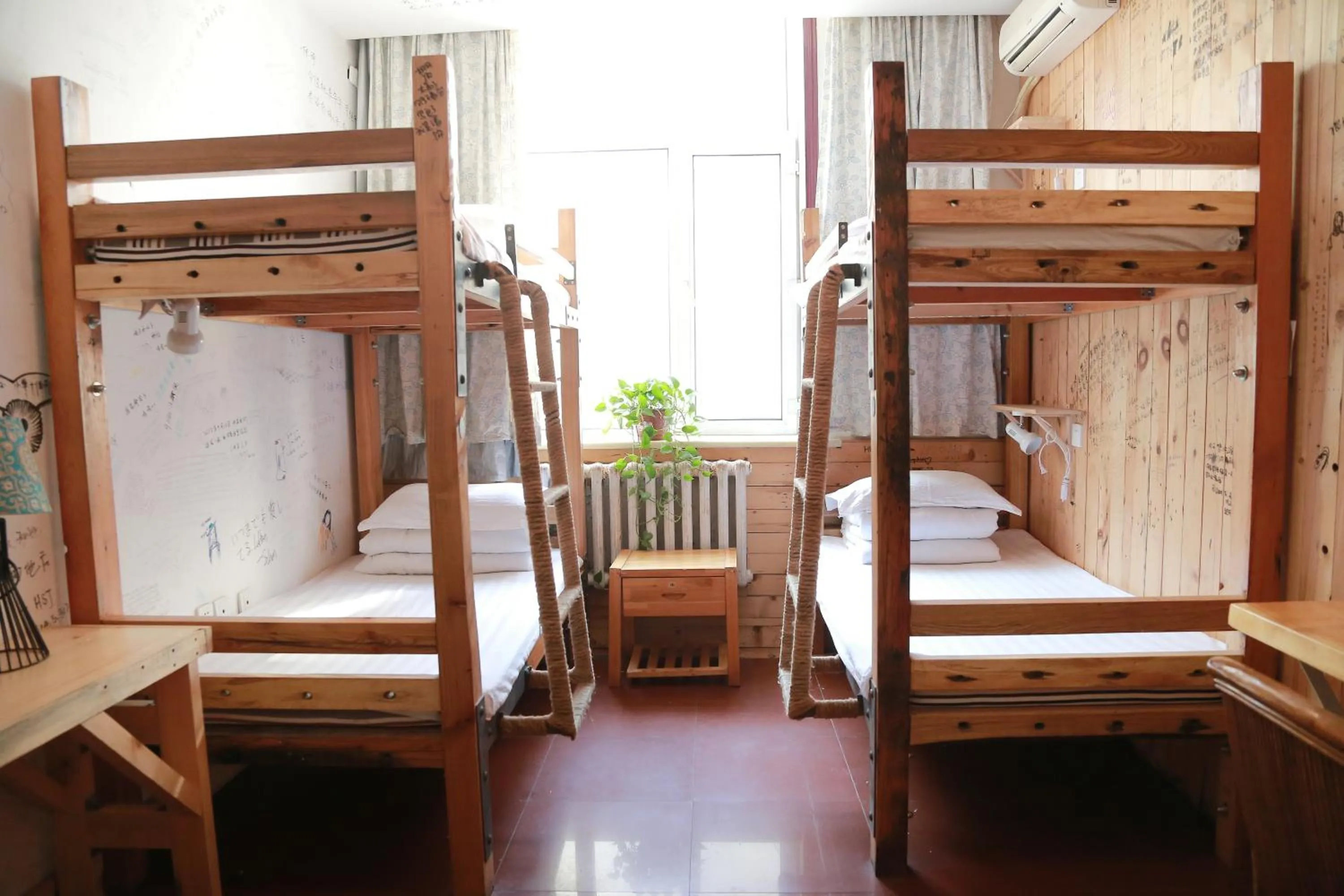 Decorative detail, Bed in Harbin North International Youth Hostel