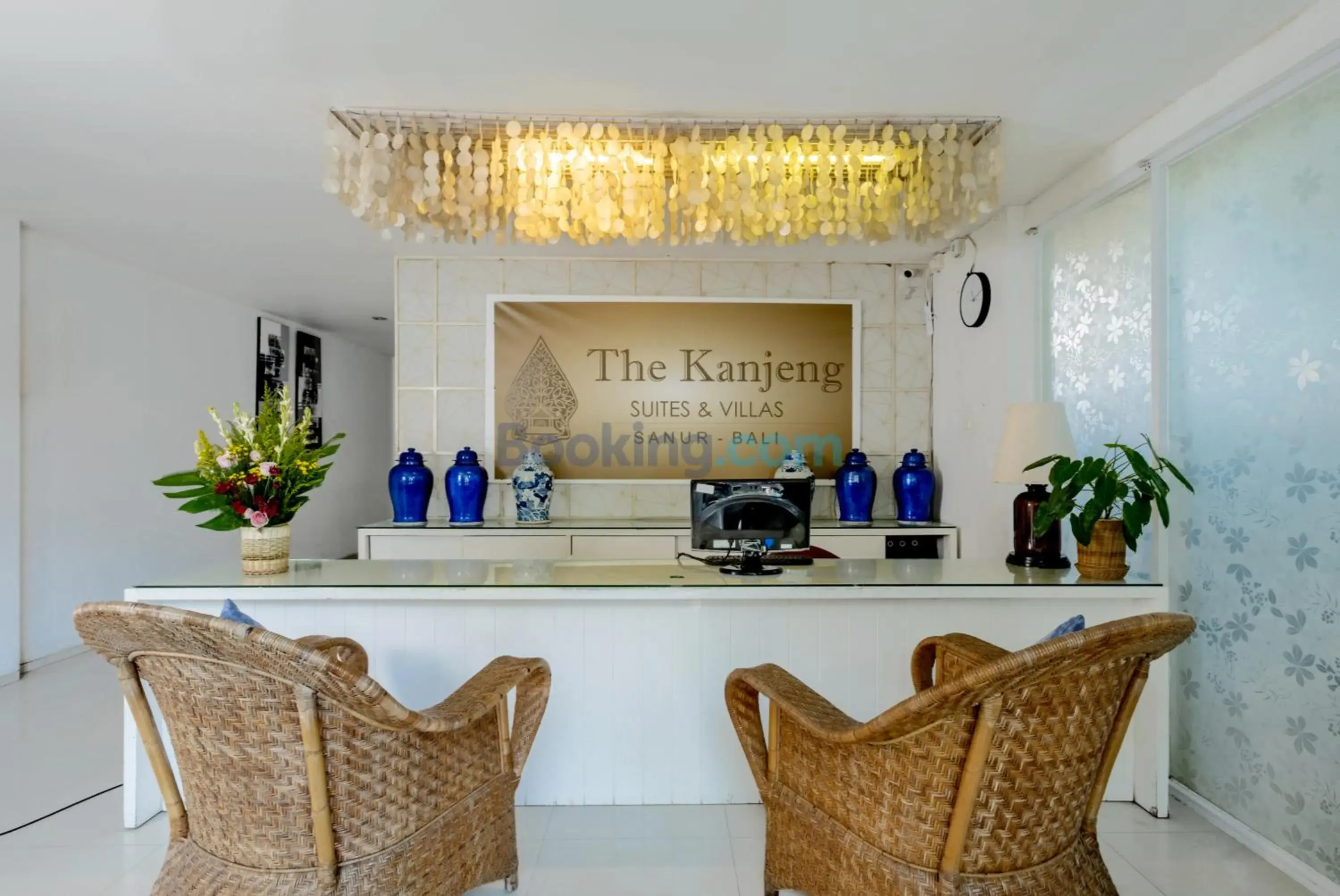 Lobby or reception in The Kanjeng Suites Sanur Lobby or reception in The Kanjeng Suites Sanur