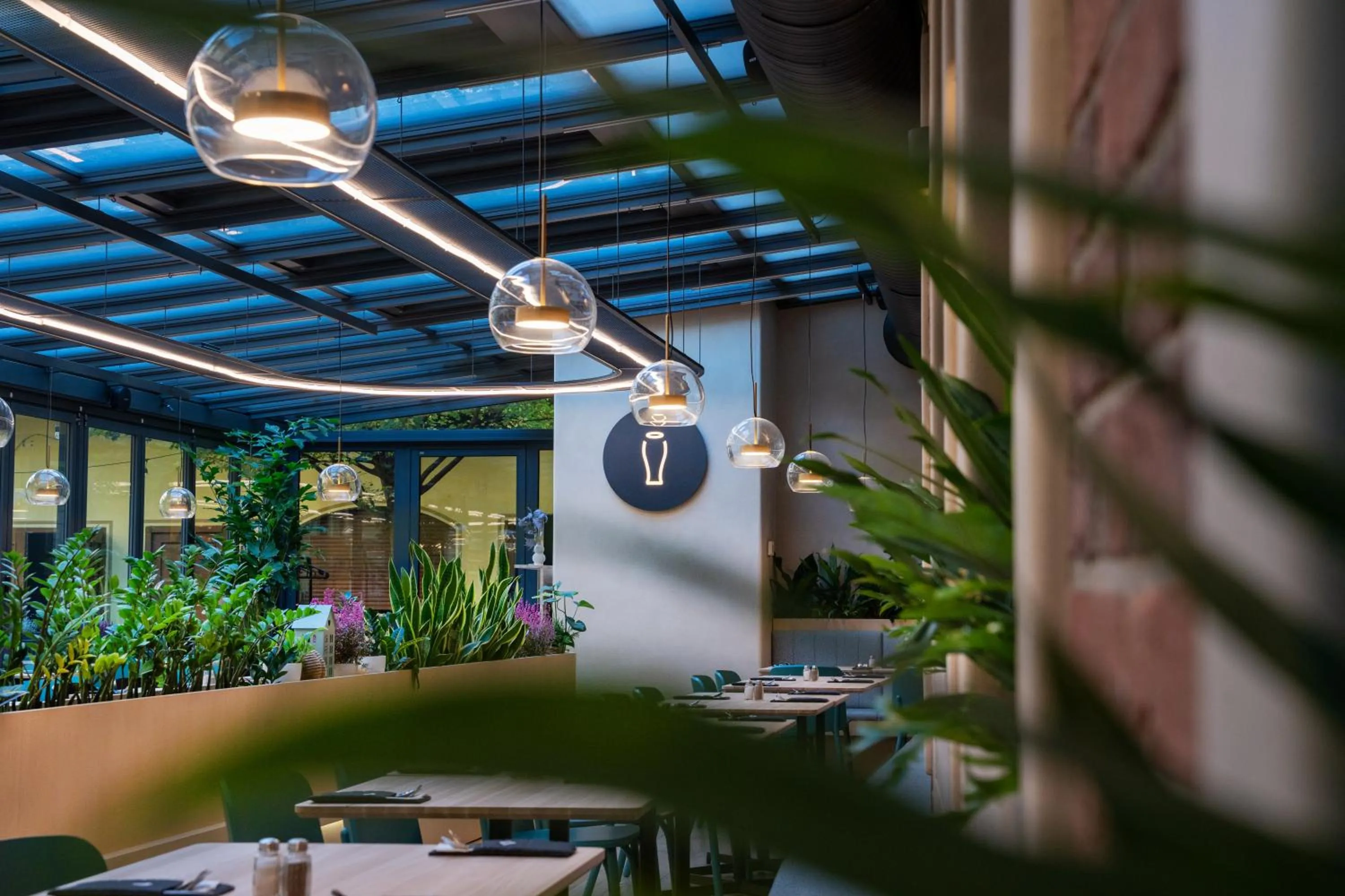 Restaurant/places to eat in Anděl Apartments Praha