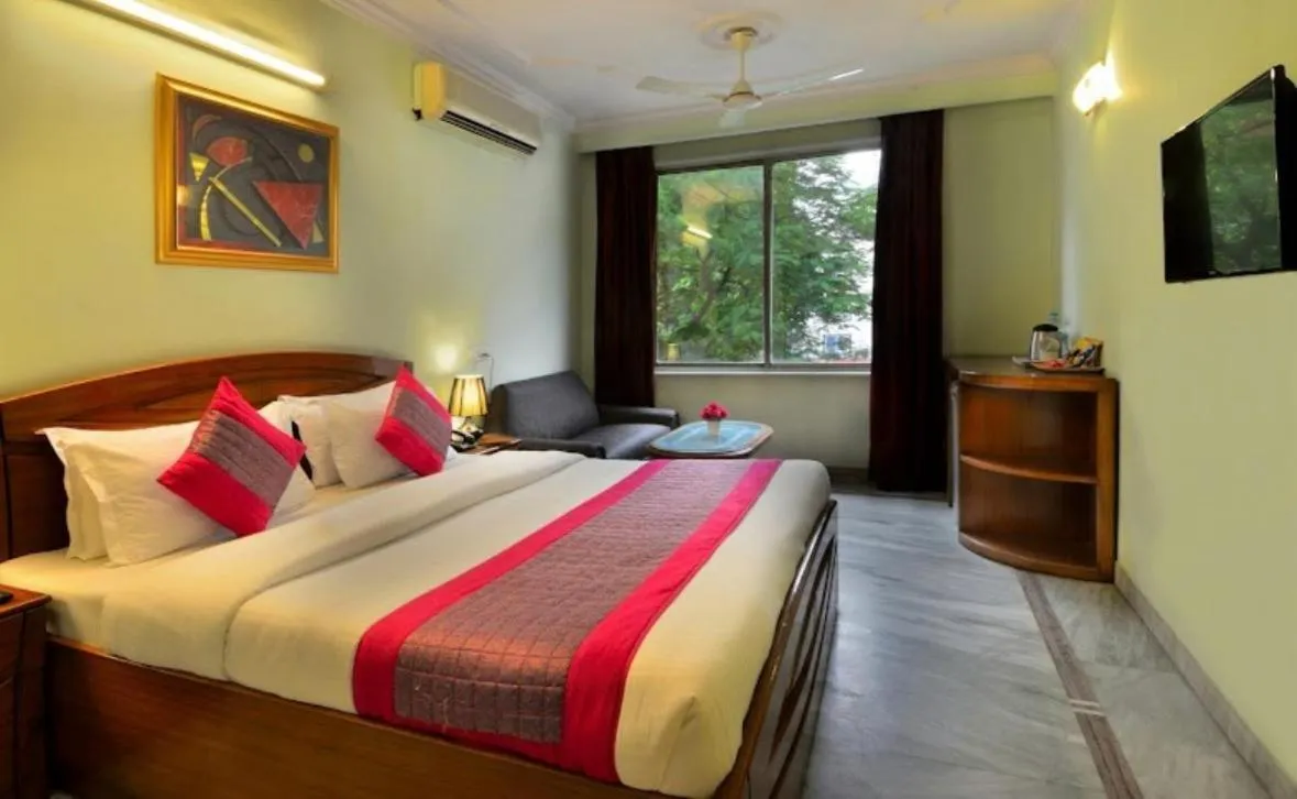Bed in Hotel Pablas International, New Delhi, Near Metro
